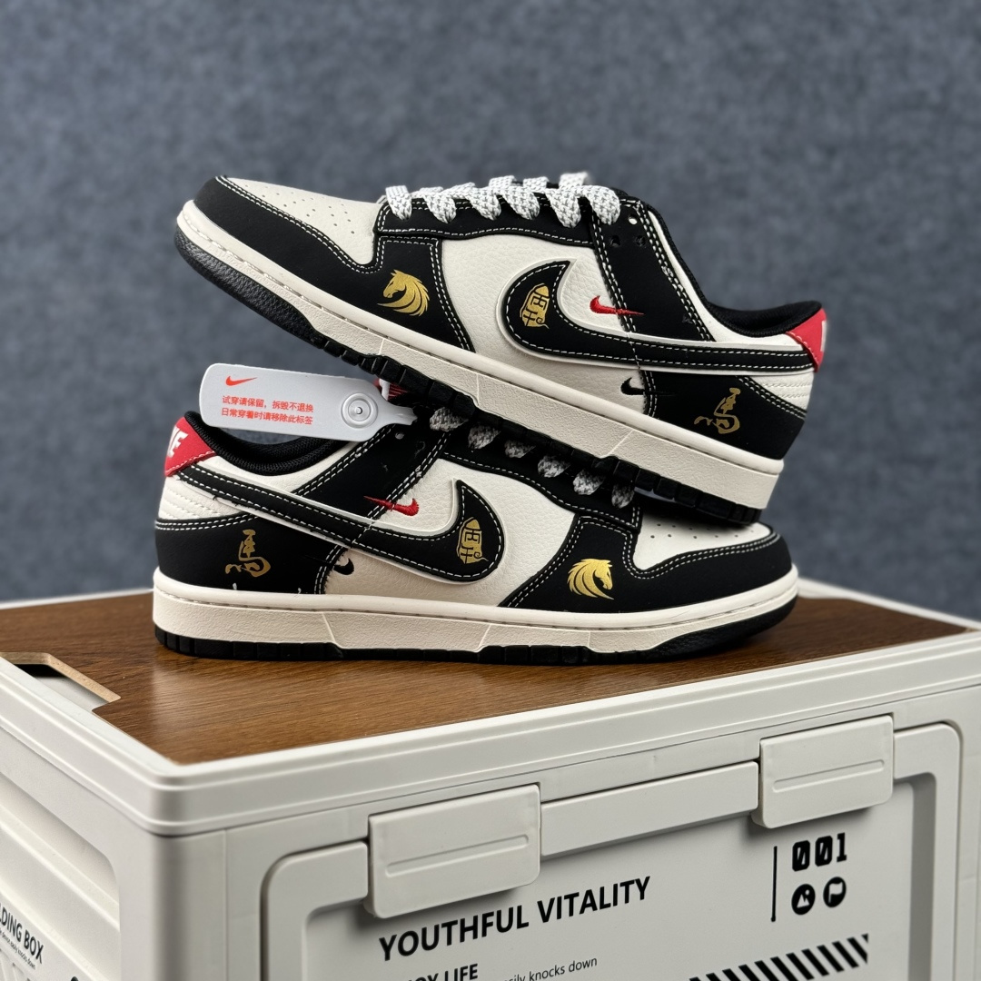 Nike Dunk Low Retro 马年限定 周年高端定制 低帮休闲板鞋 CX5050-Y77-Top High Quatity Cheap Sneakers Fashion Clothing Clothes Bags handbags Shoes of all Brand wholesale With The best Quality And Beautiful Price from China Factory Chinese suppliers wholesaler seller Nike Dunk Low Retro 马年限定 周年高端定制 低帮休闲板鞋 CX5050-Y77
