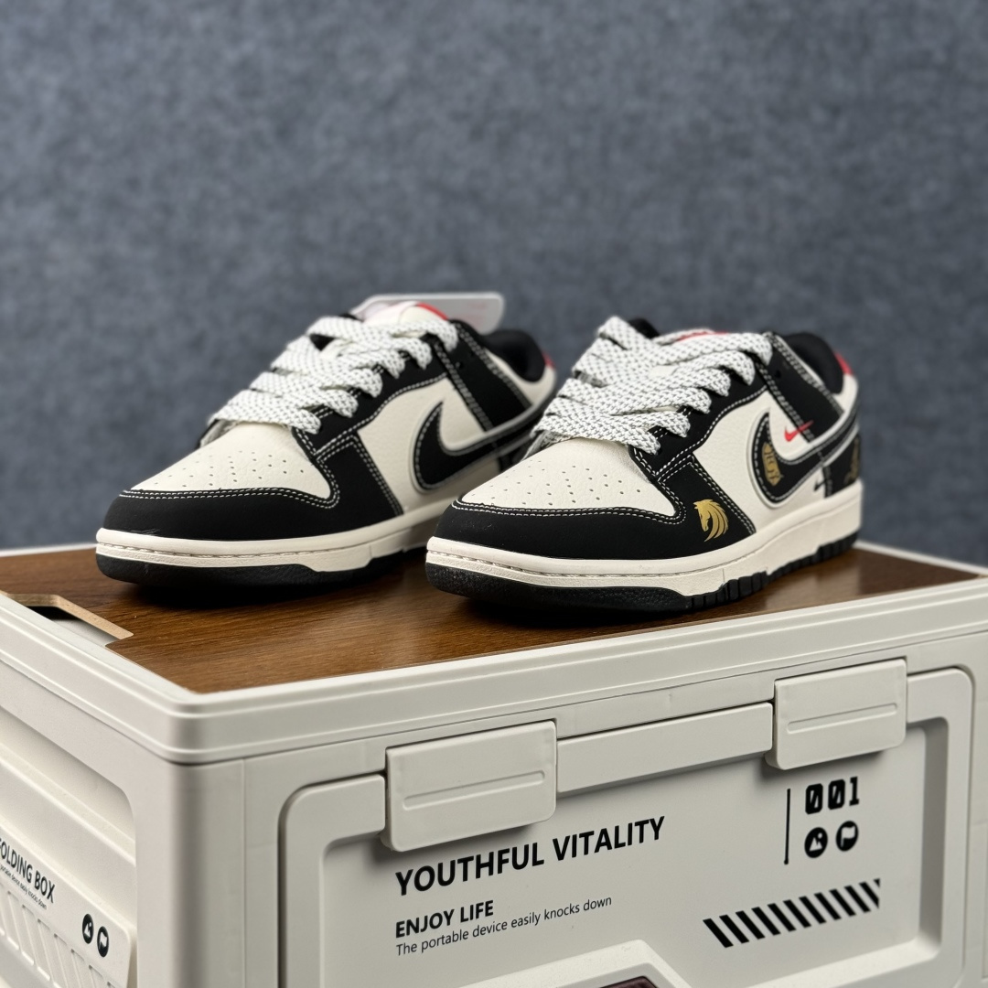 Nike Dunk Low Retro 马年限定 周年高端定制 低帮休闲板鞋 CX5050-Y77-Top High Quatity Cheap Sneakers Fashion Clothing Clothes Bags handbags Shoes of all Brand wholesale With The best Quality And Beautiful Price from China Factory Chinese suppliers wholesaler seller Nike Dunk Low Retro 马年限定 周年高端定制 低帮休闲板鞋 CX5050-Y77