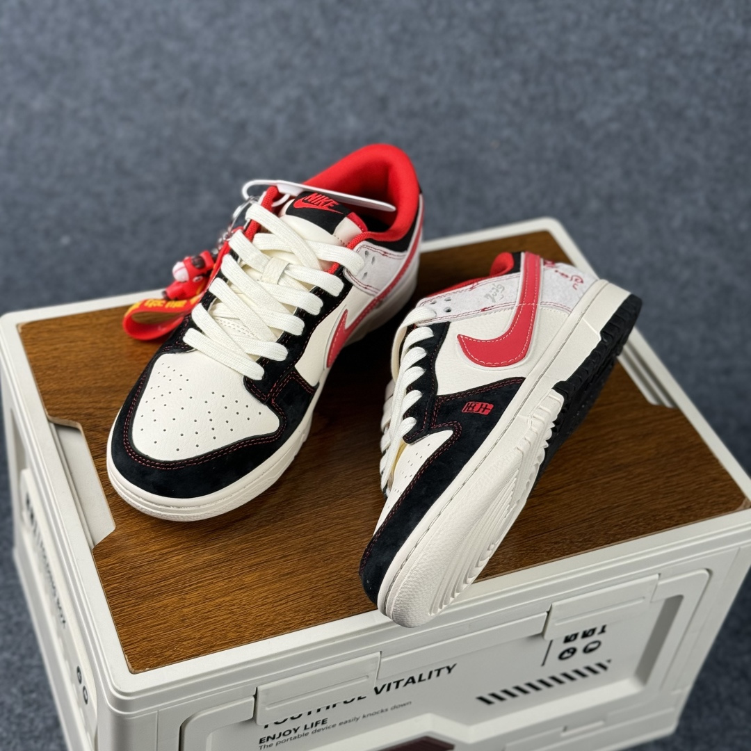 Nike Dunk Low Retro 马年限定 周年高端定制 低帮休闲板鞋 CX5050-Y78-Top High Quatity Cheap Sneakers Fashion Clothing Clothes Bags handbags Shoes of all Brand wholesale With The best Quality And Beautiful Price from China Factory Chinese suppliers wholesaler seller Nike Dunk Low Retro 马年限定 周年高端定制 低帮休闲板鞋 CX5050-Y78