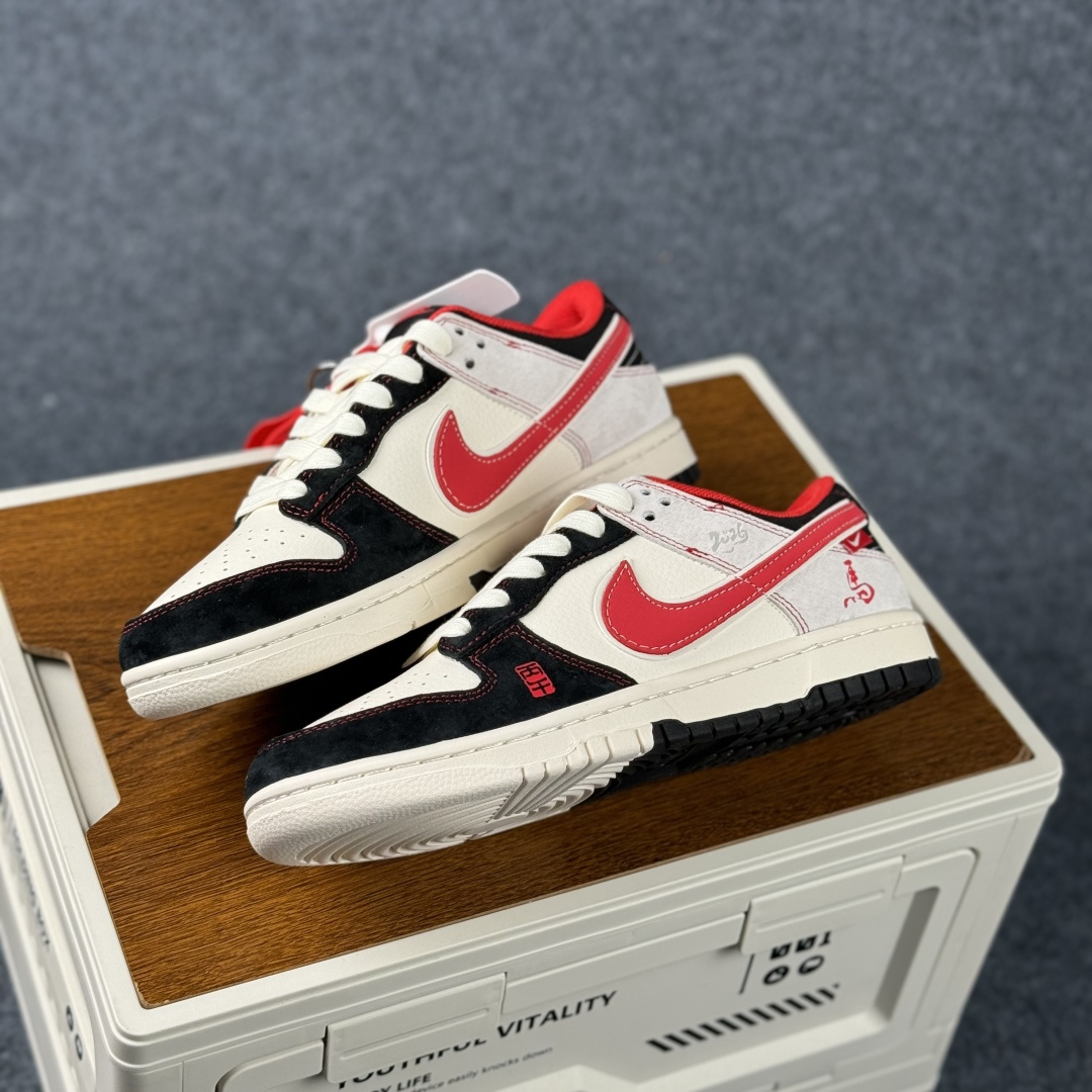 Nike Dunk Low Retro 马年限定 周年高端定制 低帮休闲板鞋 CX5050-Y78-Top High Quatity Cheap Sneakers Fashion Clothing Clothes Bags handbags Shoes of all Brand wholesale With The best Quality And Beautiful Price from China Factory Chinese suppliers wholesaler seller Nike Dunk Low Retro 马年限定 周年高端定制 低帮休闲板鞋 CX5050-Y78