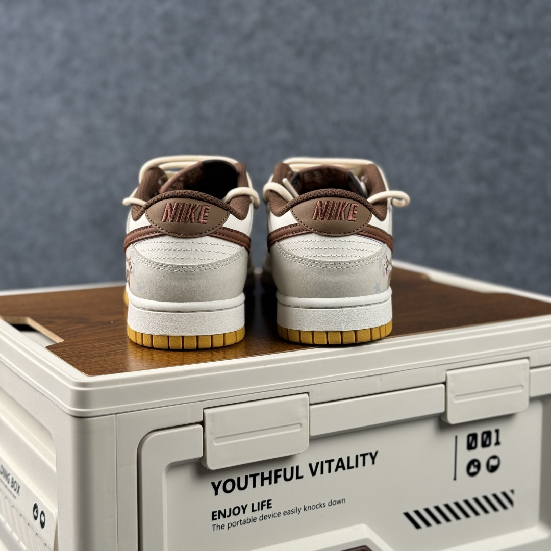 280 Nike SB Dunk Low 绑带款 高端定制 低帮休闲滑板鞋 HM3695-071-Chinese UA Cheap High Quatity Brand Clothes Bags handbags Sneakers wholesale wholesaler seller from China Factory suppliers Fashion Clothing Shoes best Quality Beautiful Price 280 Nike SB Dunk Low 绑带款 高端定制 低帮休闲滑板鞋 HM3695-071