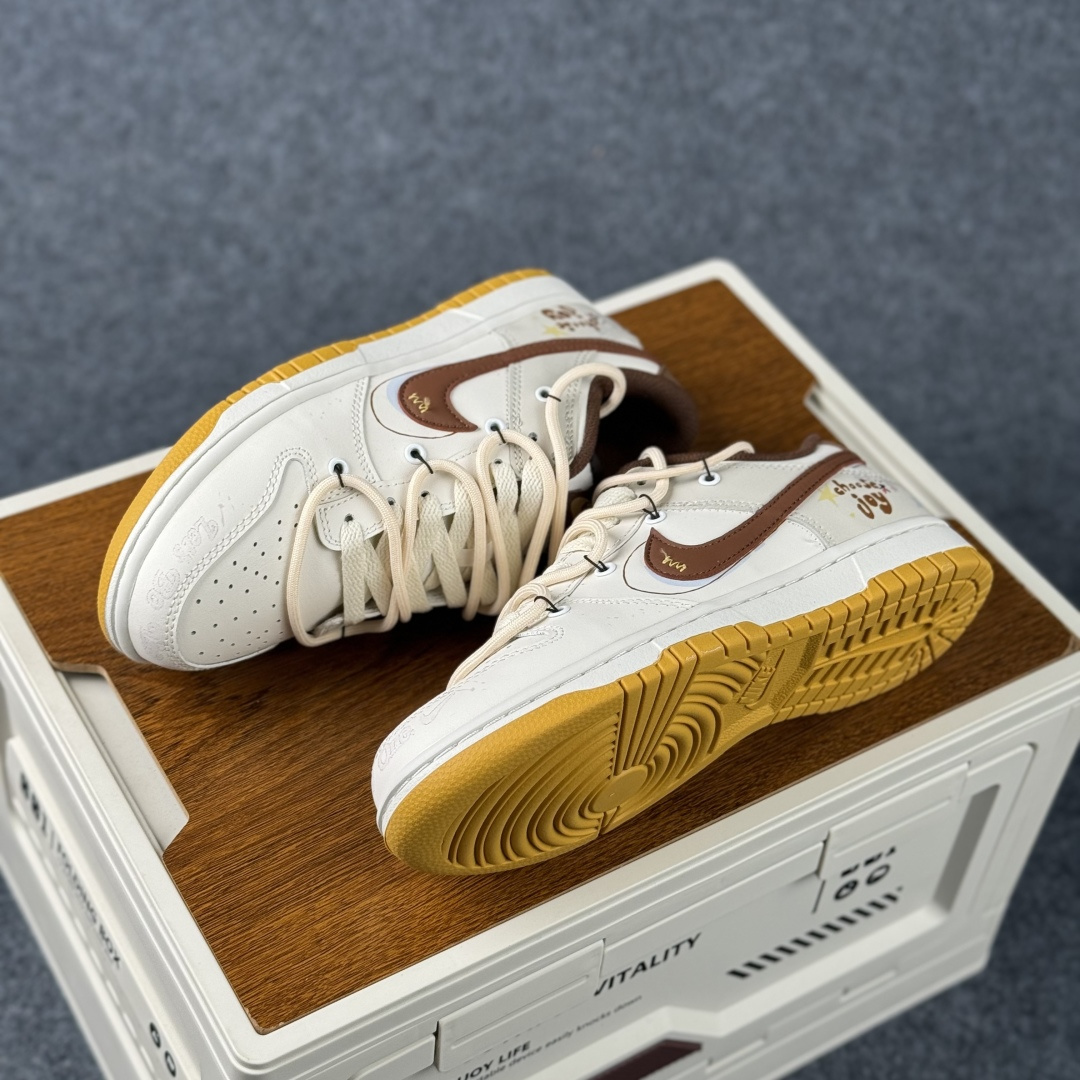 280 Nike SB Dunk Low 绑带款 高端定制 低帮休闲滑板鞋 HM3695-071-Chinese UA Cheap High Quatity Brand Clothes Bags handbags Sneakers wholesale wholesaler seller from China Factory suppliers Fashion Clothing Shoes best Quality Beautiful Price 280 Nike SB Dunk Low 绑带款 高端定制 低帮休闲滑板鞋 HM3695-071