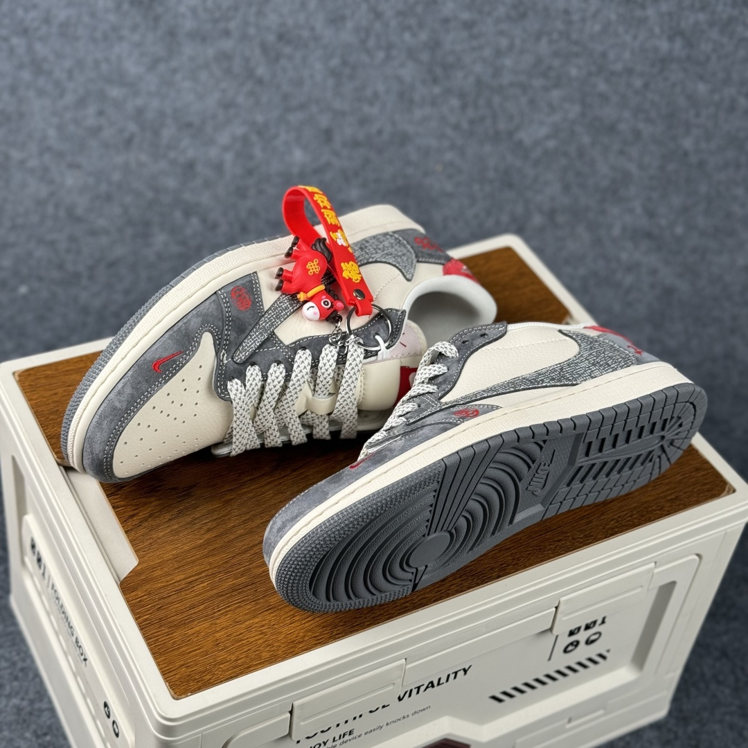 280 Air Jordan 1 Low AJ1 乔1 马年限定 高端定制 低帮倒钩复古篮球鞋 XT6998-161