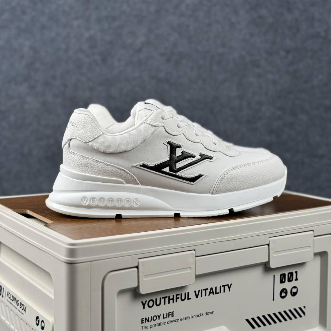 400 Louis Vuitton Classic 2025秋天系列 路易威登LV 低帮 白黑色 圆头系带低邦经典走秀休闲鞋-Chinese UA Cheap High Quatity Brand Clothes Bags handbags Sneakers wholesale wholesaler seller from China Factory suppliers Fashion Clothing Shoes best Quality Beautiful Price 400 Louis Vuitton Classic 2025秋天系列 路易威登LV 低帮 白黑色 圆头系带低邦经典走秀休闲鞋