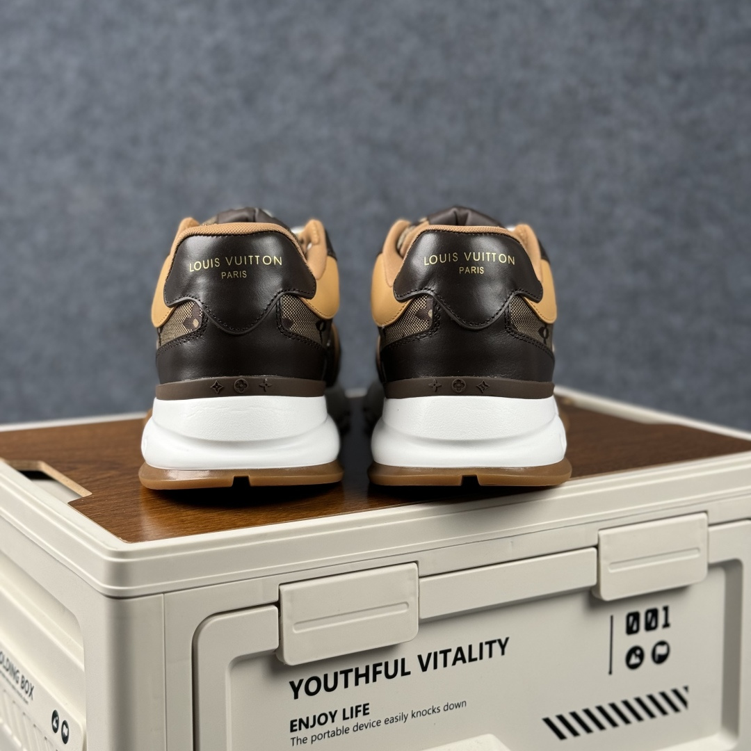 Louis Vuitton Classic 2025秋天系列 路易威登LV 低帮 圆头系带低邦经典走秀休闲鞋
