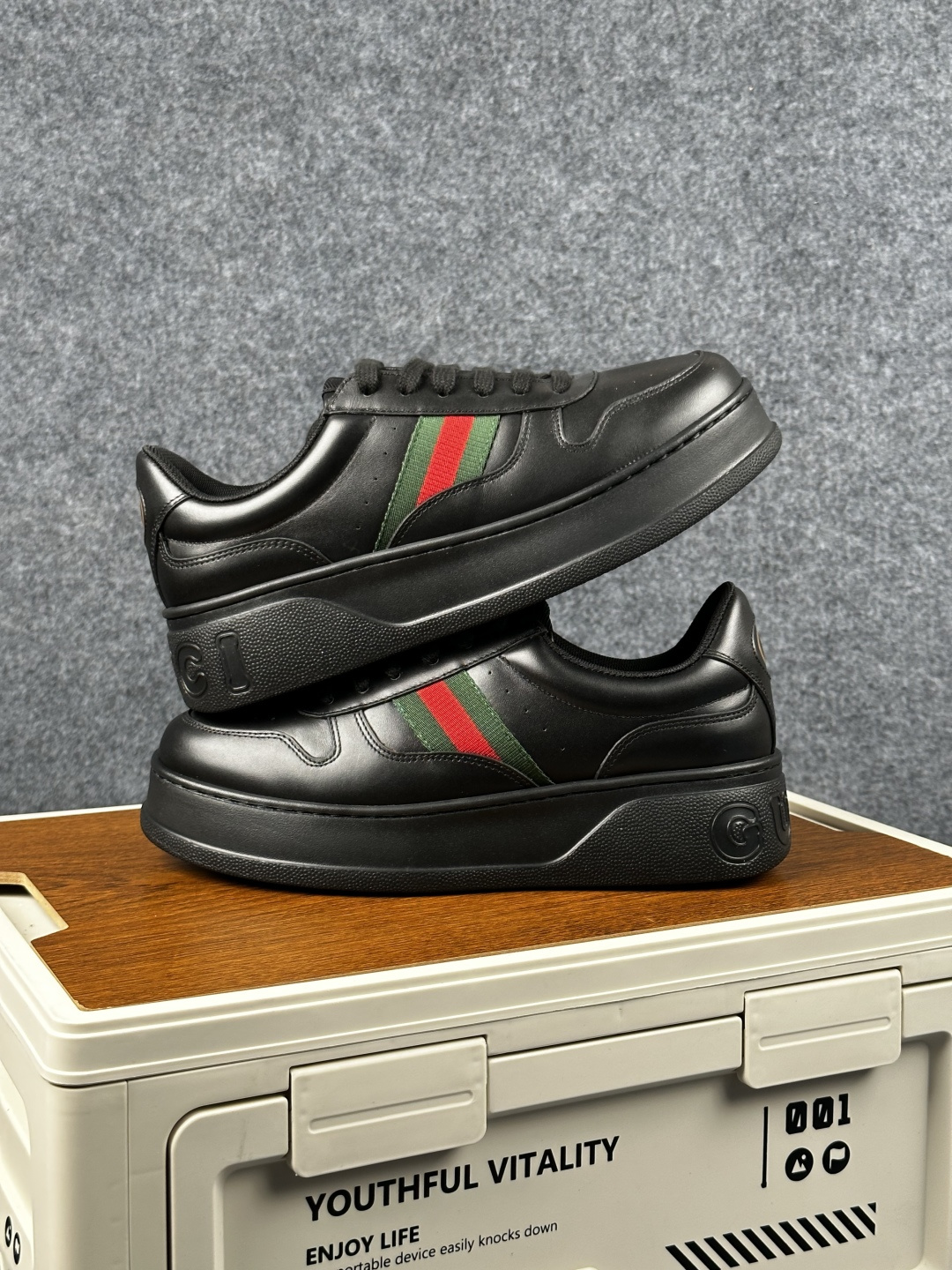 GUCCI古驰 Chunky 二代饼干鞋 35-45 情侣款 2026早春新款 848317 UPG40 1072-Top High Quatity Cheap Sneakers Fashion Clothing Clothes Bags handbags Shoes of all Brand wholesale With The best Quality And Beautiful Price from China Factory Chinese suppliers wholesaler seller GUCCI古驰 Chunky 二代饼干鞋 35-45 情侣款 2026早春新款 848317 UPG40 1072