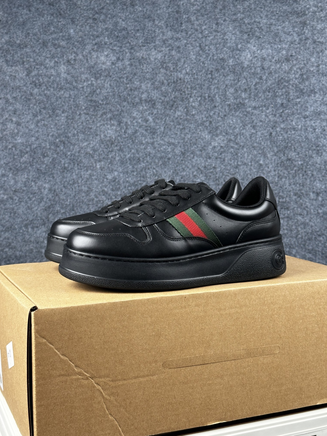 GUCCI古驰 Chunky 二代饼干鞋 848307 UPG40 9064-Top High Quatity Cheap Sneakers Fashion Clothing Clothes Bags handbags Shoes of all Brand wholesale With The best Quality And Beautiful Price from China Factory Chinese suppliers wholesaler seller GUCCI古驰 Chunky 二代饼干鞋 848307 UPG40 9064