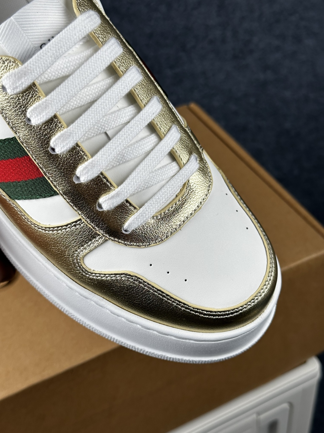 400 GUCCI古驰 Chunky 二代饼干鞋 35-45 情侣款 2026早春新款 848307 AAFMN 8044-Chinese UA Cheap High Quatity Brand Clothes Bags handbags Sneakers wholesale wholesaler seller from China Factory suppliers Fashion Clothing Shoes best Quality Beautiful Price 400 GUCCI古驰 Chunky 二代饼干鞋 35-45 情侣款 2026早春新款 848307 AAFMN 8044