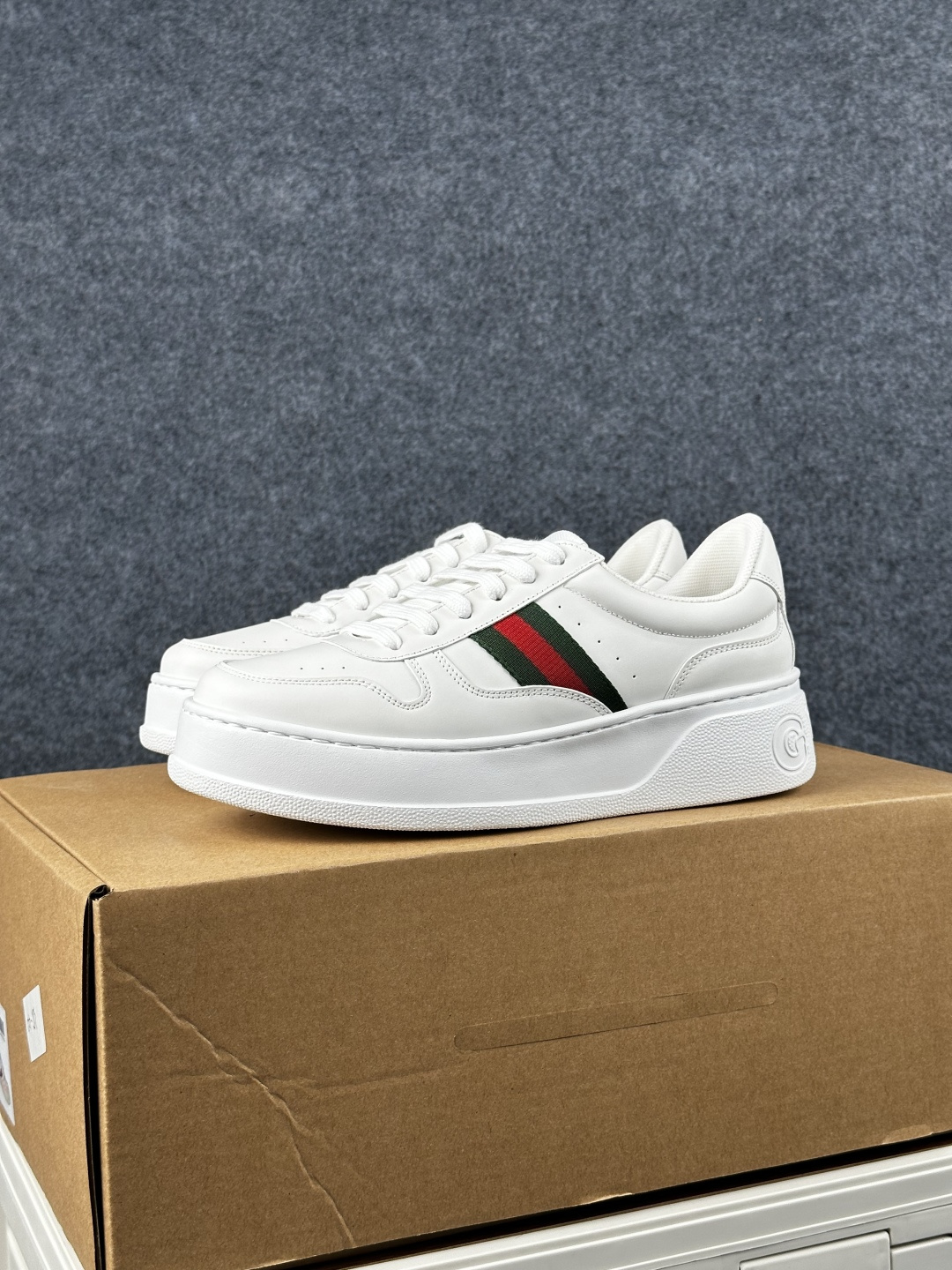 GUCCI古驰 Chunky 二代饼干鞋 848307 UPG40 9064-Top High Quatity Cheap Sneakers Fashion Clothing Clothes Bags handbags Shoes of all Brand wholesale With The best Quality And Beautiful Price from China Factory Chinese suppliers wholesaler seller GUCCI古驰 Chunky 二代饼干鞋 848307 UPG40 9064