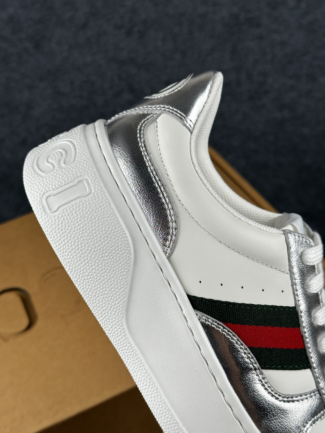 400 GUCCI古驰 Chunky 二代饼干鞋 35-45 情侣款 2026早春新款 848307 AAFMN 8147