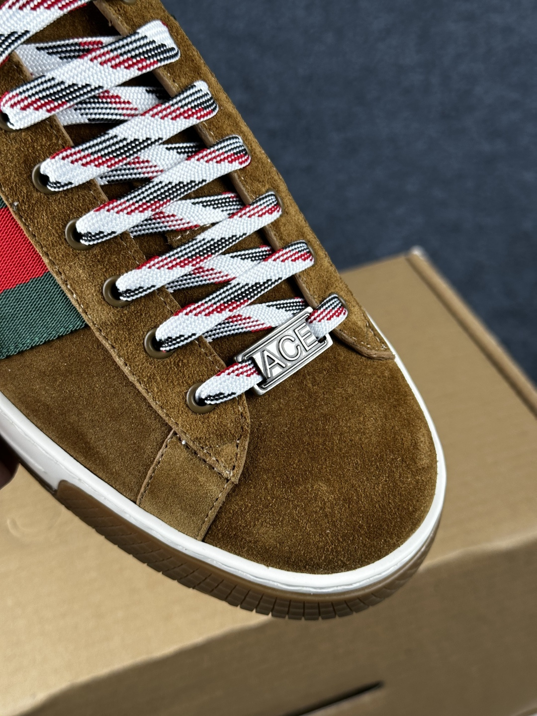 Gucci ACE Screener 珐琅 复古老爹 尺码39-45 古驰男士厚底板鞋 849836 AAFS3 2154-Top High Quatity Cheap Sneakers Fashion Clothing Clothes Bags handbags Shoes of all Brand wholesale With The best Quality And Beautiful Price from China Factory Chinese suppliers wholesaler seller Gucci ACE Screener 珐琅 复古老爹 尺码39-45 古驰男士厚底板鞋 849836 AAFS3 2154