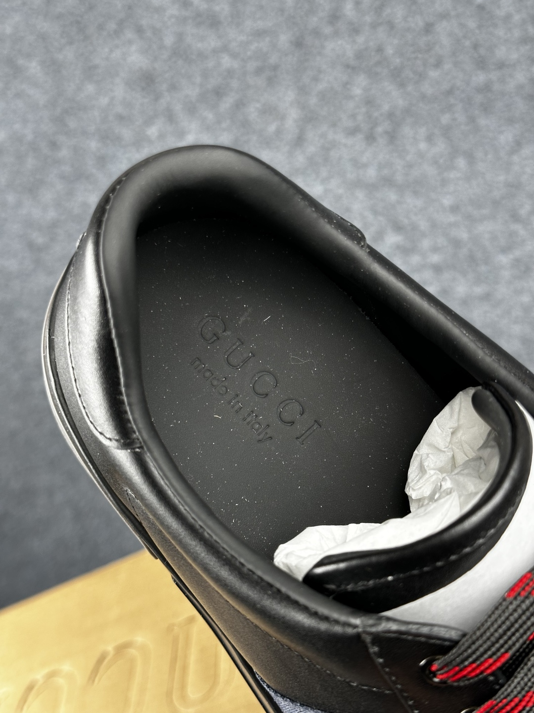 Gucci ACE Screener 珐琅 复古老爹 尺码39-45 古驰男士厚底板鞋 849836 AAFN3 1076-Top High Quatity Cheap Sneakers Fashion Clothing Clothes Bags handbags Shoes of all Brand wholesale With The best Quality And Beautiful Price from China Factory Chinese suppliers wholesaler seller Gucci ACE Screener 珐琅 复古老爹 尺码39-45 古驰男士厚底板鞋 849836 AAFN3 1076