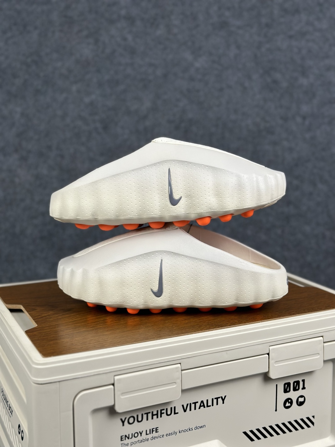 Nike Mind 001 神经科学足底按摩拖鞋 HQ4307-601 深红渐变-Top High Quatity Cheap Sneakers Fashion Clothing Clothes Bags handbags Shoes of all Brand wholesale With The best Quality And Beautiful Price from China Factory Chinese suppliers wholesaler seller Nike Mind 001 神经科学足底按摩拖鞋 HQ4307-601 深红渐变