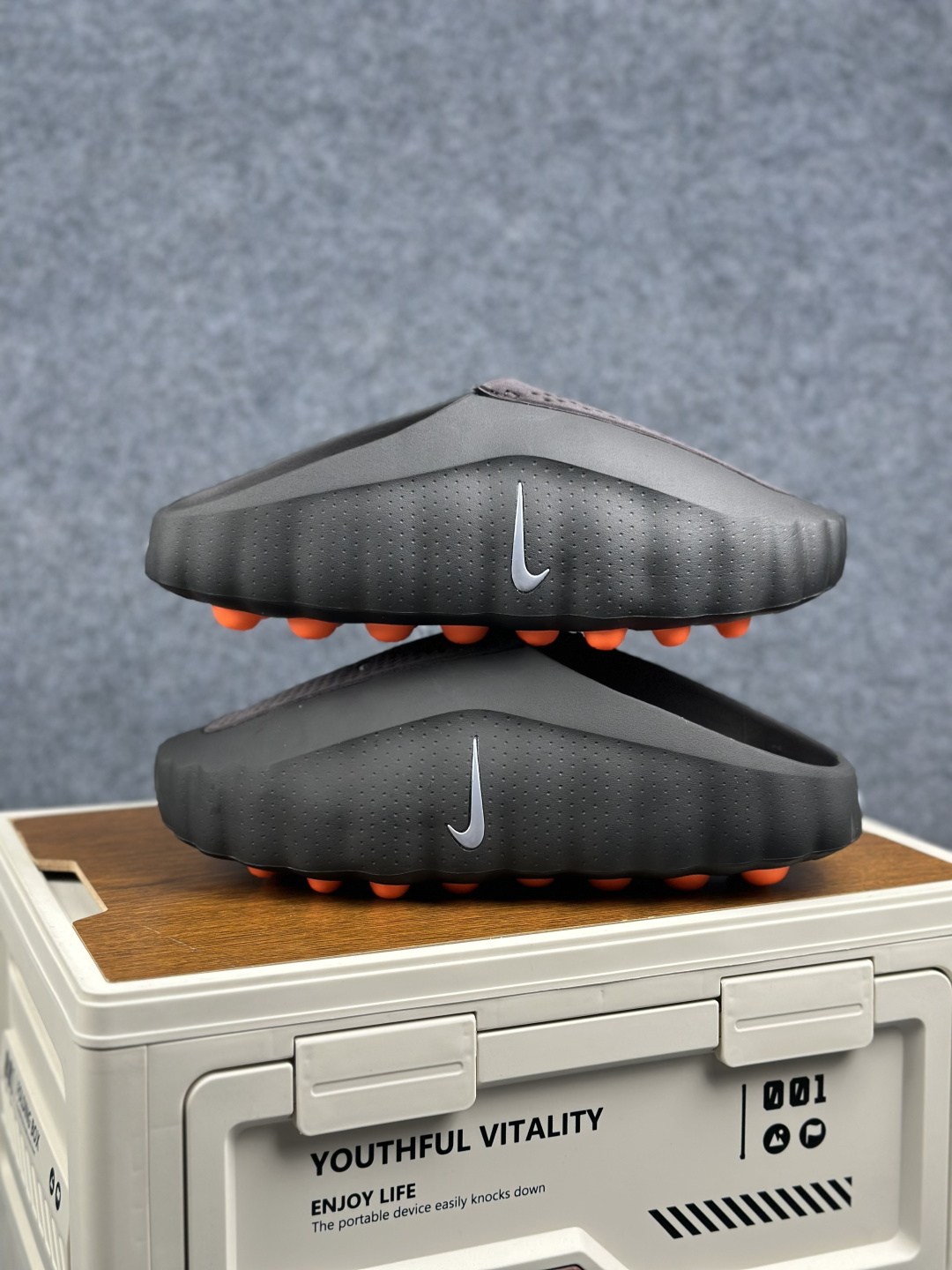 Nike Mind 001 神经科学足底按摩拖鞋 HQ4307-601 深红渐变-Top High Quatity Cheap Sneakers Fashion Clothing Clothes Bags handbags Shoes of all Brand wholesale With The best Quality And Beautiful Price from China Factory Chinese suppliers wholesaler seller Nike Mind 001 神经科学足底按摩拖鞋 HQ4307-601 深红渐变