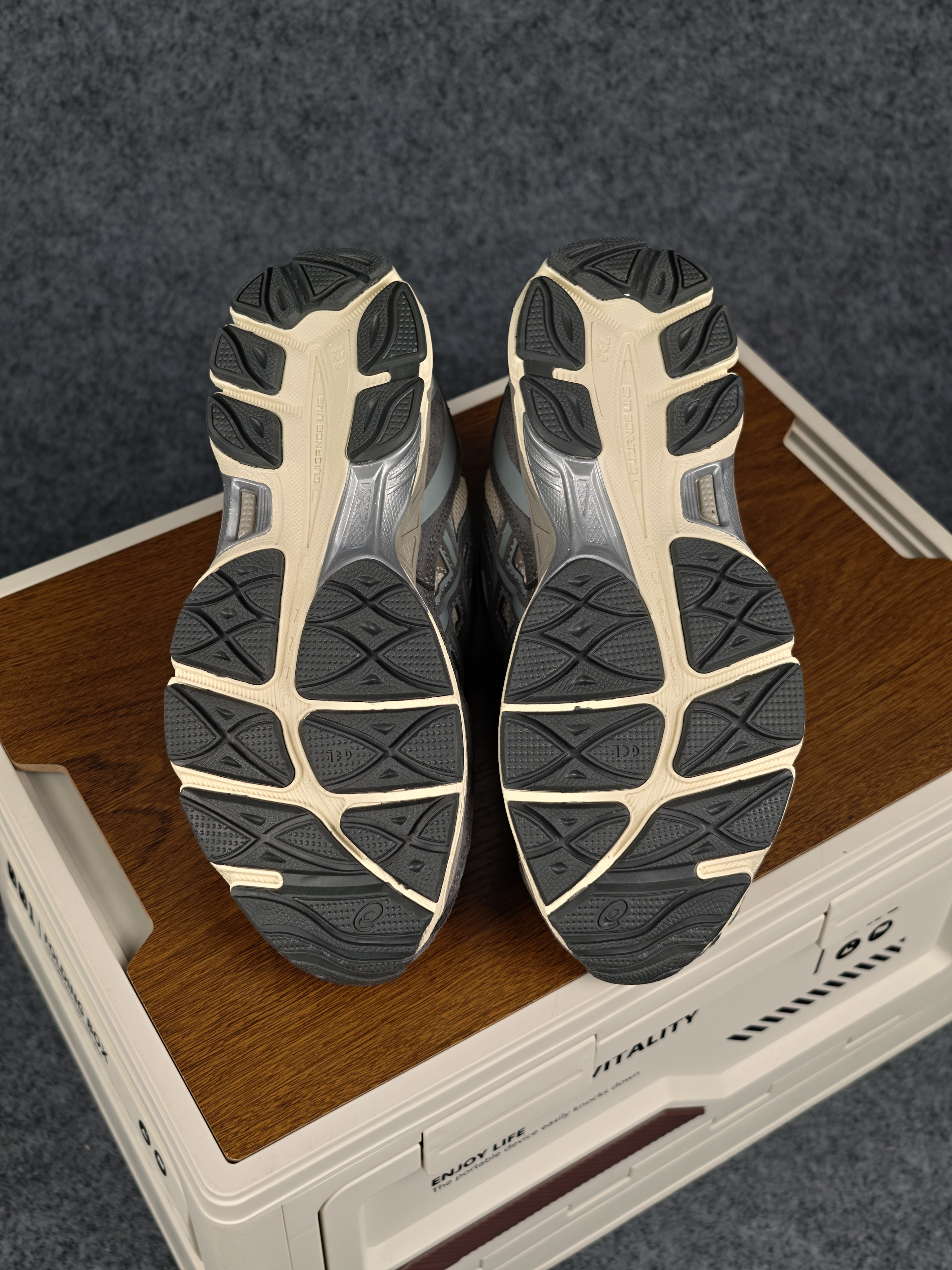 240 Asics Gel-N亚瑟士运动休闲透气专业跑鞋 1201A789-250-Chinese UA Cheap High Quatity Brand Clothes Bags handbags Sneakers wholesale wholesaler seller from China Factory suppliers Fashion Clothing Shoes best Quality Beautiful Price 240 Asics Gel-N亚瑟士运动休闲透气专业跑鞋 1201A789-250