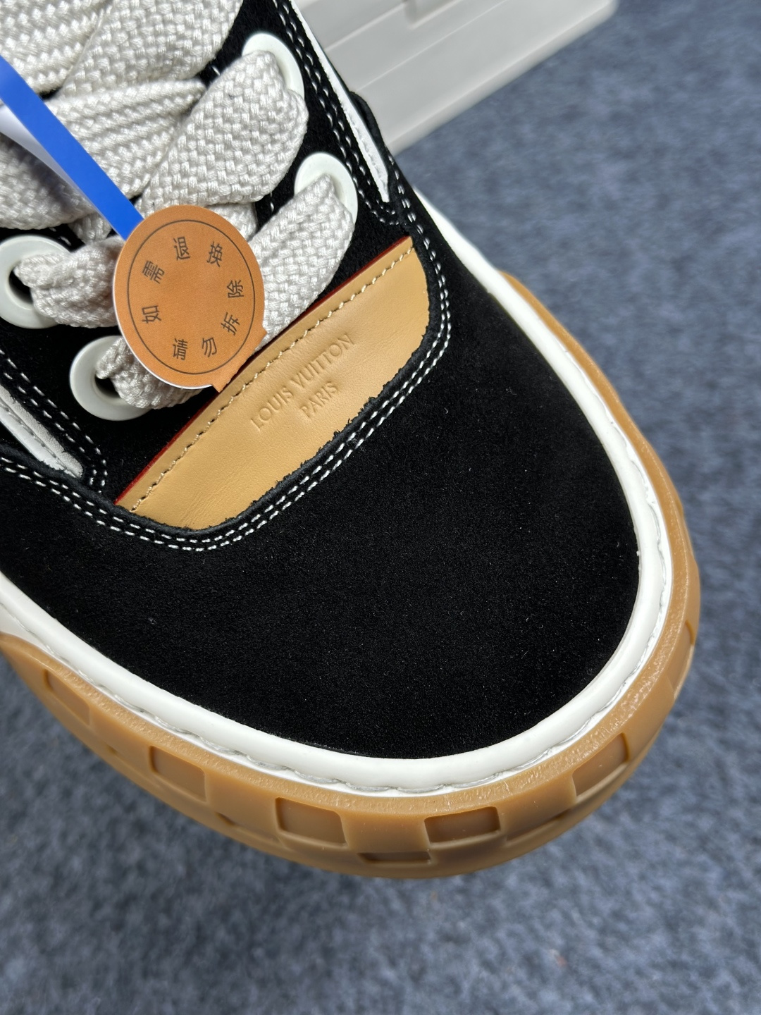 CB版本 390 LOUIS VUITTON 26s新款 Tilted 帆布皮革 圆头系带 低帮 板鞋