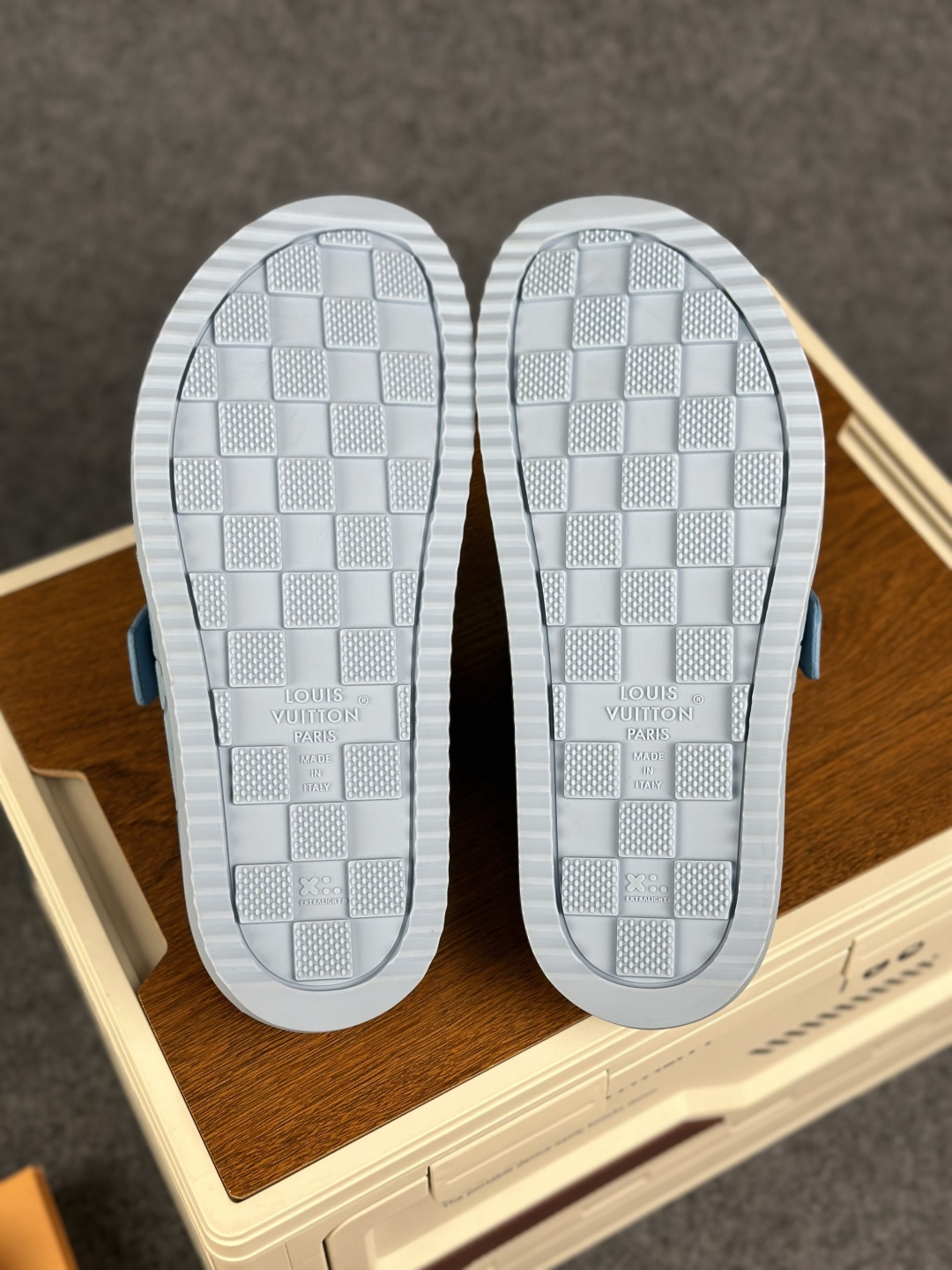 400 Lv 驴家 Easy 绒面小牛皮 勃肯半包头拖鞋