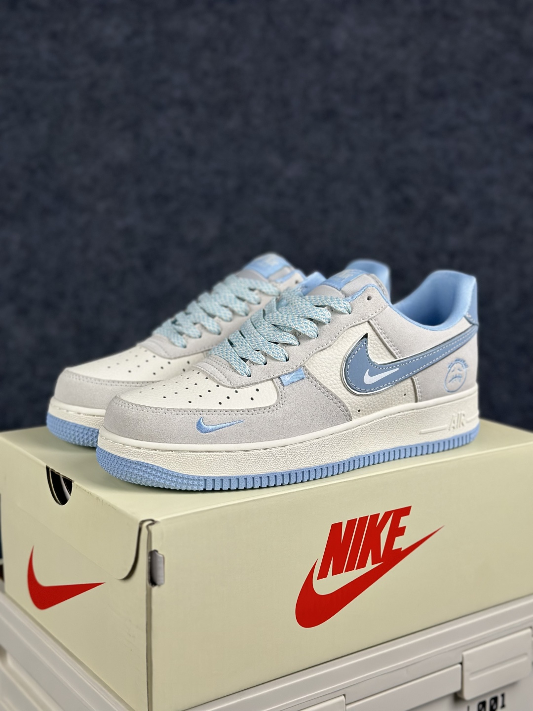 Nike Air Force 1 Low 耐克 空军一号低帮 DIY定制联名款 SS1979-022-Top High Quatity Cheap Sneakers Fashion Clothing Clothes Bags handbags Shoes of all Brand wholesale With The best Quality And Beautiful Price from China Factory Chinese suppliers wholesaler seller Nike Air Force 1 Low 耐克 空军一号低帮 DIY定制联名款 SS1979-022