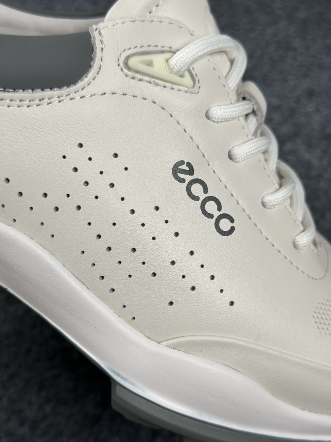 340 纯原渠道版本 Ecco 爱步 健步870909系列男士休闲鞋-Chinese UA Cheap High Quatity Brand Clothes Bags handbags Sneakers wholesale wholesaler seller from China Factory suppliers Fashion Clothing Shoes best Quality Beautiful Price 340 纯原渠道版本 Ecco 爱步 健步870909系列男士休闲鞋