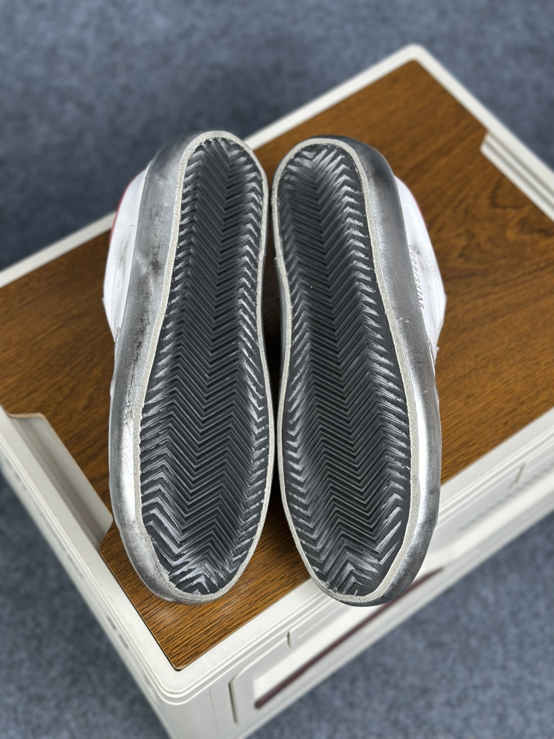 270 37色现货 Golden Goose Super Star系列 GGDB 一代小脏鞋 小脏运动鞋-Chinese UA Cheap High Quatity Brand Clothes Bags handbags Sneakers wholesale wholesaler seller from China Factory suppliers Fashion Clothing Shoes best Quality Beautiful Price 270 37色现货 Golden Goose Super Star系列 GGDB 一代小脏鞋 小脏运动鞋