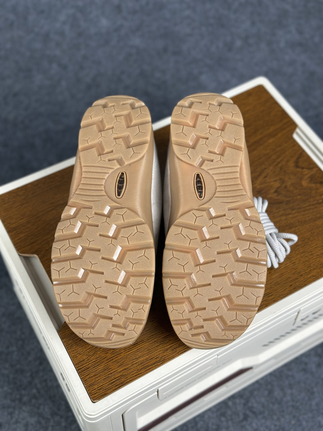220 KEEN 科恩 Jasper Rocks 2026春季新款配色 户外徒步鞋 灰绿粉 1032130-Chinese UA Cheap High Quatity Brand Clothes Bags handbags Sneakers wholesale wholesaler seller from China Factory suppliers Fashion Clothing Shoes best Quality Beautiful Price 220 KEEN 科恩 Jasper Rocks 2026春季新款配色 户外徒步鞋 灰绿粉 1032130