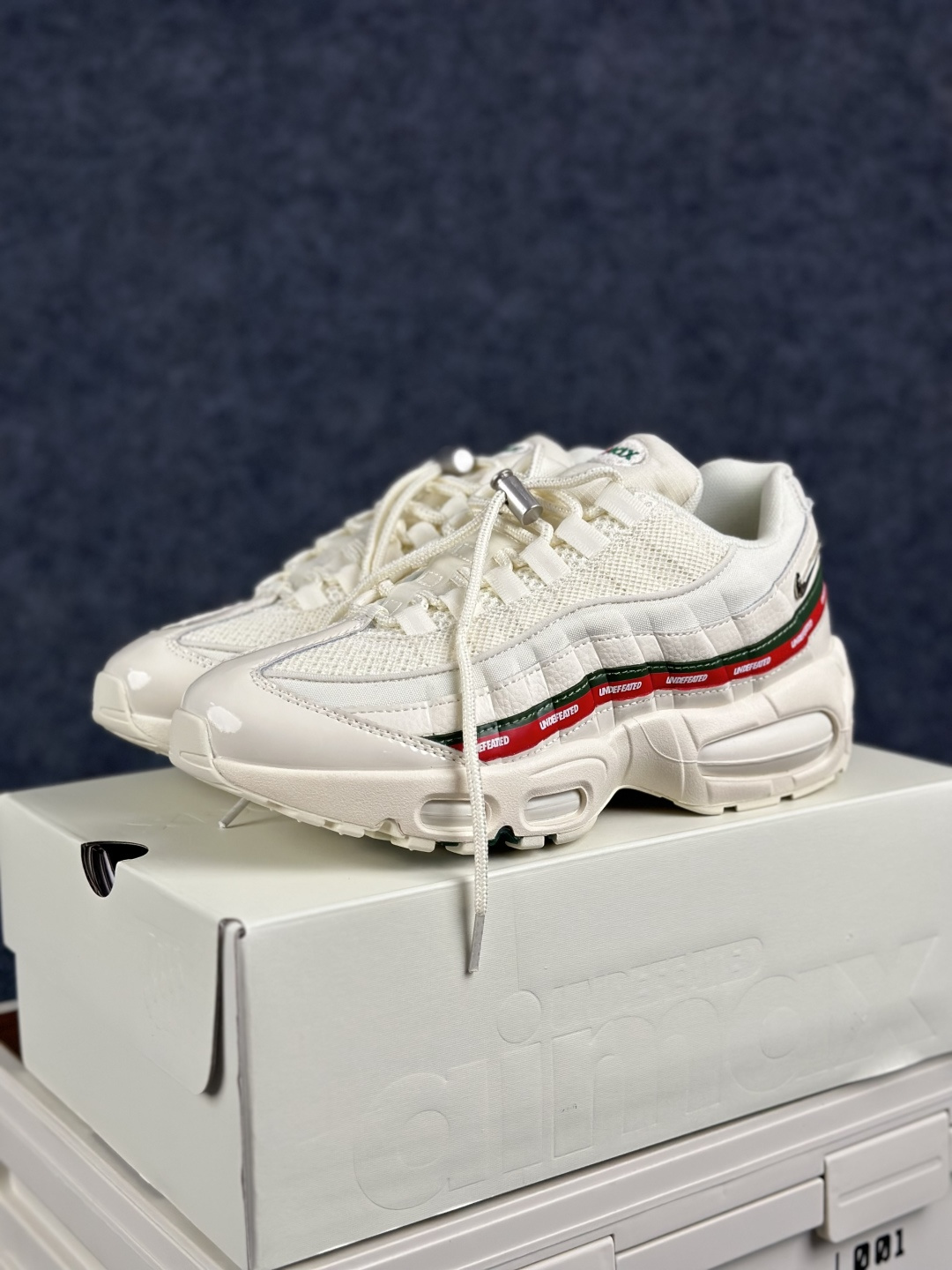 外贸超人气顶流单品 XP纯原版 UNDEFEATED x NK Air Max 95 ” Black ” 五道杠联名款低帮休闲运动鞋 IB4453-100-Top High Quatity Cheap Sneakers Fashion Clothing Clothes Bags handbags Shoes of all Brand wholesale With The best Quality And Beautiful Price from China Factory Chinese suppliers wholesaler seller 外贸超人气顶流单品 XP纯原版 UNDEFEATED x NK Air Max 95 ” Black ” 五道杠联名款低帮休闲运动鞋 IB4453-100