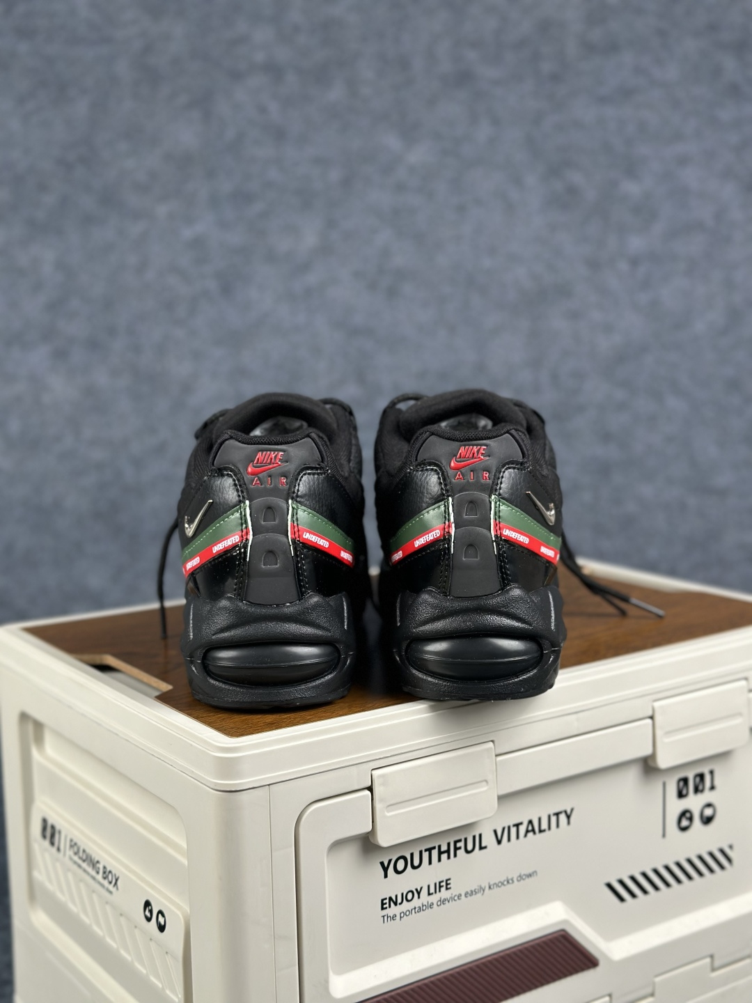 外贸超人气顶流单品 XP纯原版 UNDEFEATED x NK Air Max 95 ” Black ” 五道杠联名款低帮休闲运动鞋 IB4453-001-Top High Quatity Cheap Sneakers Fashion Clothing Clothes Bags handbags Shoes of all Brand wholesale With The best Quality And Beautiful Price from China Factory Chinese suppliers wholesaler seller 外贸超人气顶流单品 XP纯原版 UNDEFEATED x NK Air Max 95 ” Black ” 五道杠联名款低帮休闲运动鞋 IB4453-001
