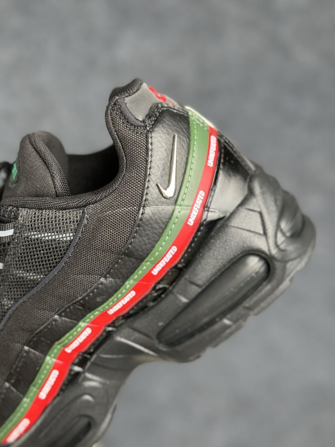 外贸超人气顶流单品 XP纯原版 UNDEFEATED x NK Air Max 95 ” Black ” 五道杠联名款低帮休闲运动鞋 IB4453-001-Top High Quatity Cheap Sneakers Fashion Clothing Clothes Bags handbags Shoes of all Brand wholesale With The best Quality And Beautiful Price from China Factory Chinese suppliers wholesaler seller 外贸超人气顶流单品 XP纯原版 UNDEFEATED x NK Air Max 95 ” Black ” 五道杠联名款低帮休闲运动鞋 IB4453-001