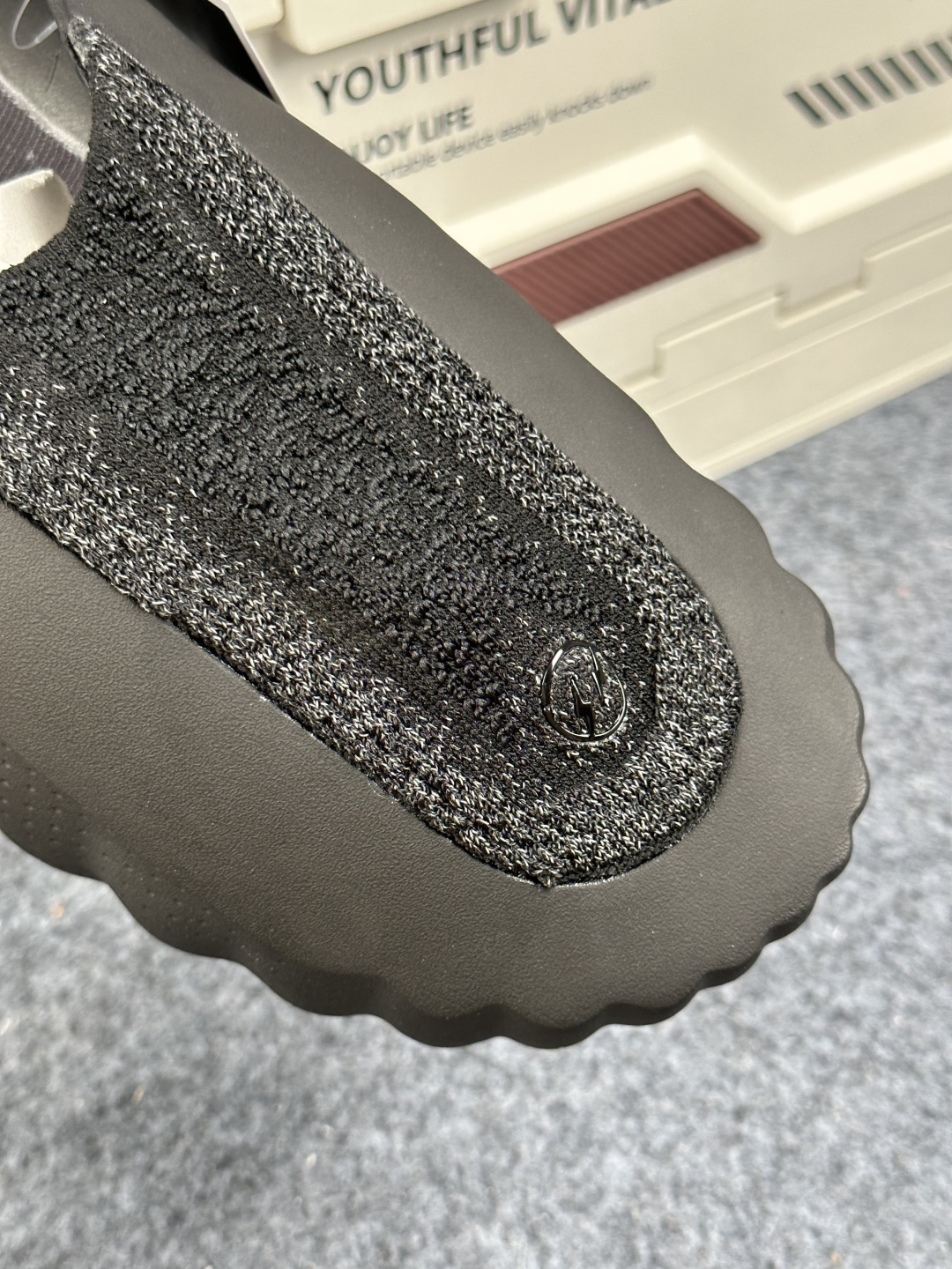 RL正确版出货 Nike Mind 001 深红拖鞋 神经科学足底按摩包头拖鞋 IQ8502-001-Top High Quatity Cheap Sneakers Fashion Clothing Clothes Bags handbags Shoes of all Brand wholesale With The best Quality And Beautiful Price from China Factory Chinese suppliers wholesaler seller RL正确版出货 Nike Mind 001 深红拖鞋 神经科学足底按摩包头拖鞋 IQ8502-001