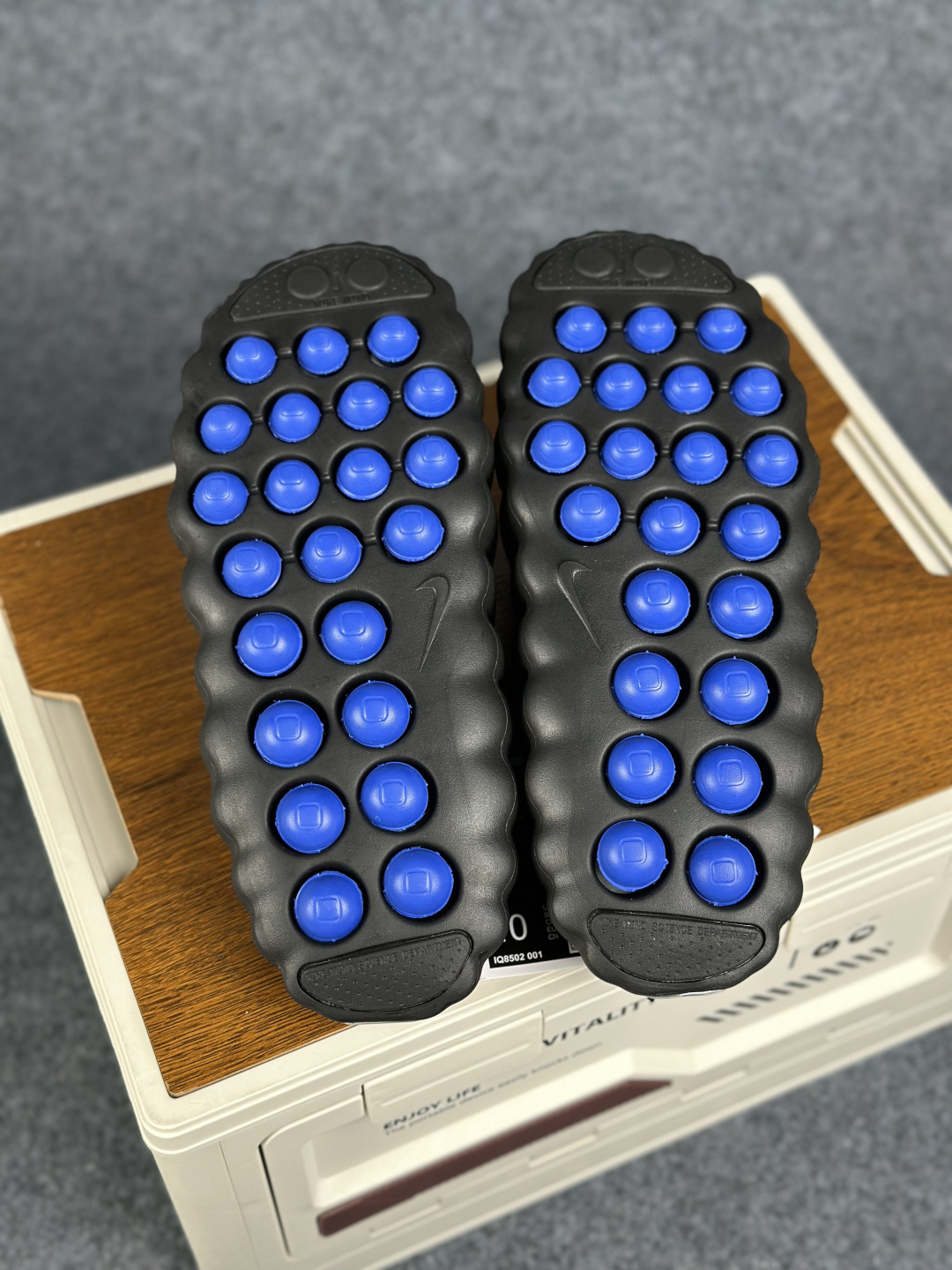 RL正确版出货 Nike Mind 001 深红拖鞋 神经科学足底按摩包头拖鞋 IQ8502-001-Top High Quatity Cheap Sneakers Fashion Clothing Clothes Bags handbags Shoes of all Brand wholesale With The best Quality And Beautiful Price from China Factory Chinese suppliers wholesaler seller RL正确版出货 Nike Mind 001 深红拖鞋 神经科学足底按摩包头拖鞋 IQ8502-001