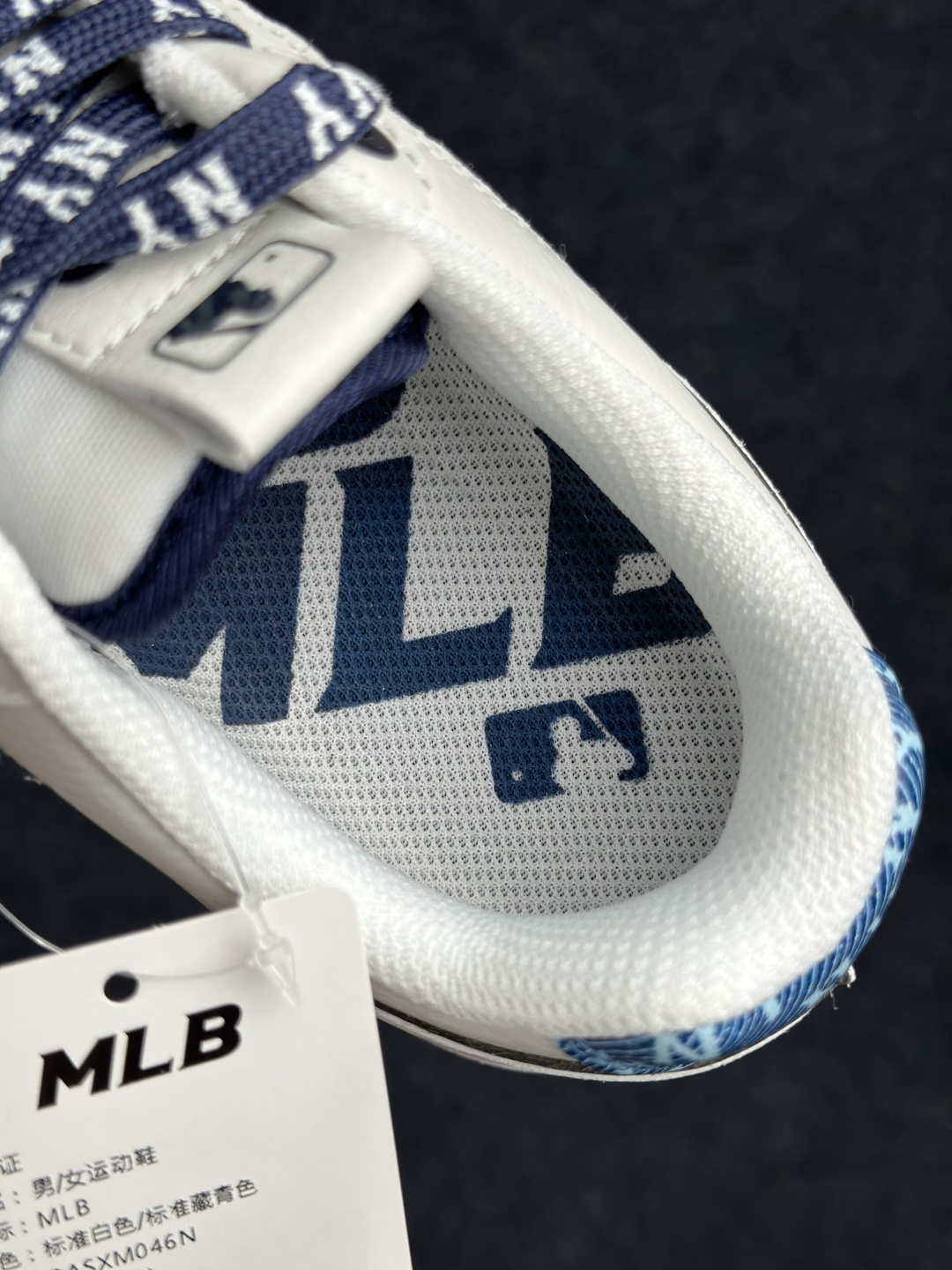 230 MLB 纽约洋基队 魔术贴 合成革 时尚拼接撞色 立体LO厚底复古 舒适百搭学长鞋 双色鞋带 增高 低帮 板鞋 3ASXM046N-5ONYS（GP006） 标准藏青色/标准白色