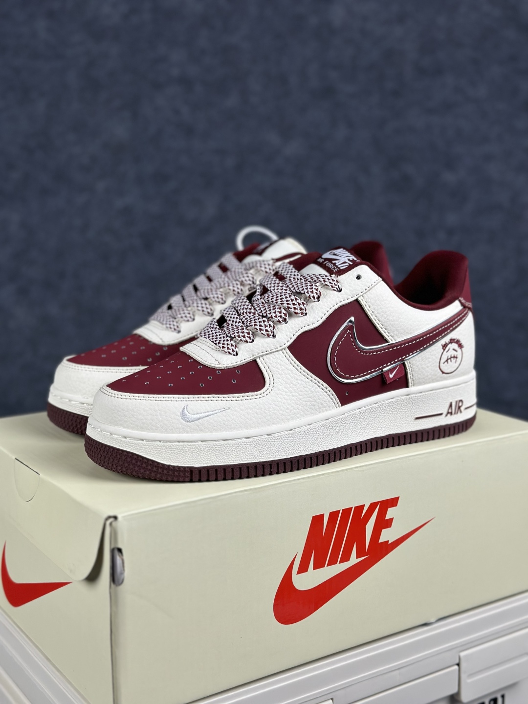 纯原上新 Nike Air Force 1 Low 耐克 空军一号低帮 DIY定制联名款 SS1979-020-Top High Quatity Cheap Sneakers Fashion Clothing Clothes Bags handbags Shoes of all Brand wholesale With The best Quality And Beautiful Price from China Factory Chinese suppliers wholesaler seller 纯原上新 Nike Air Force 1 Low 耐克 空军一号低帮 DIY定制联名款 SS1979-020