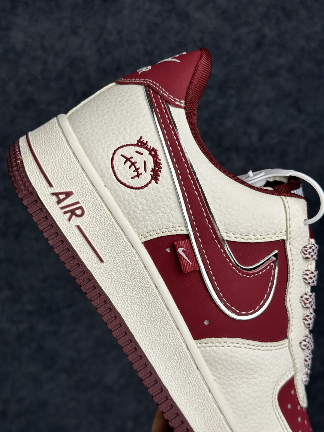 纯原上新 Nike Air Force 1 Low 耐克 空军一号低帮 DIY定制联名款 SS1979-020-Top High Quatity Cheap Sneakers Fashion Clothing Clothes Bags handbags Shoes of all Brand wholesale With The best Quality And Beautiful Price from China Factory Chinese suppliers wholesaler seller 纯原上新 Nike Air Force 1 Low 耐克 空军一号低帮 DIY定制联名款 SS1979-020