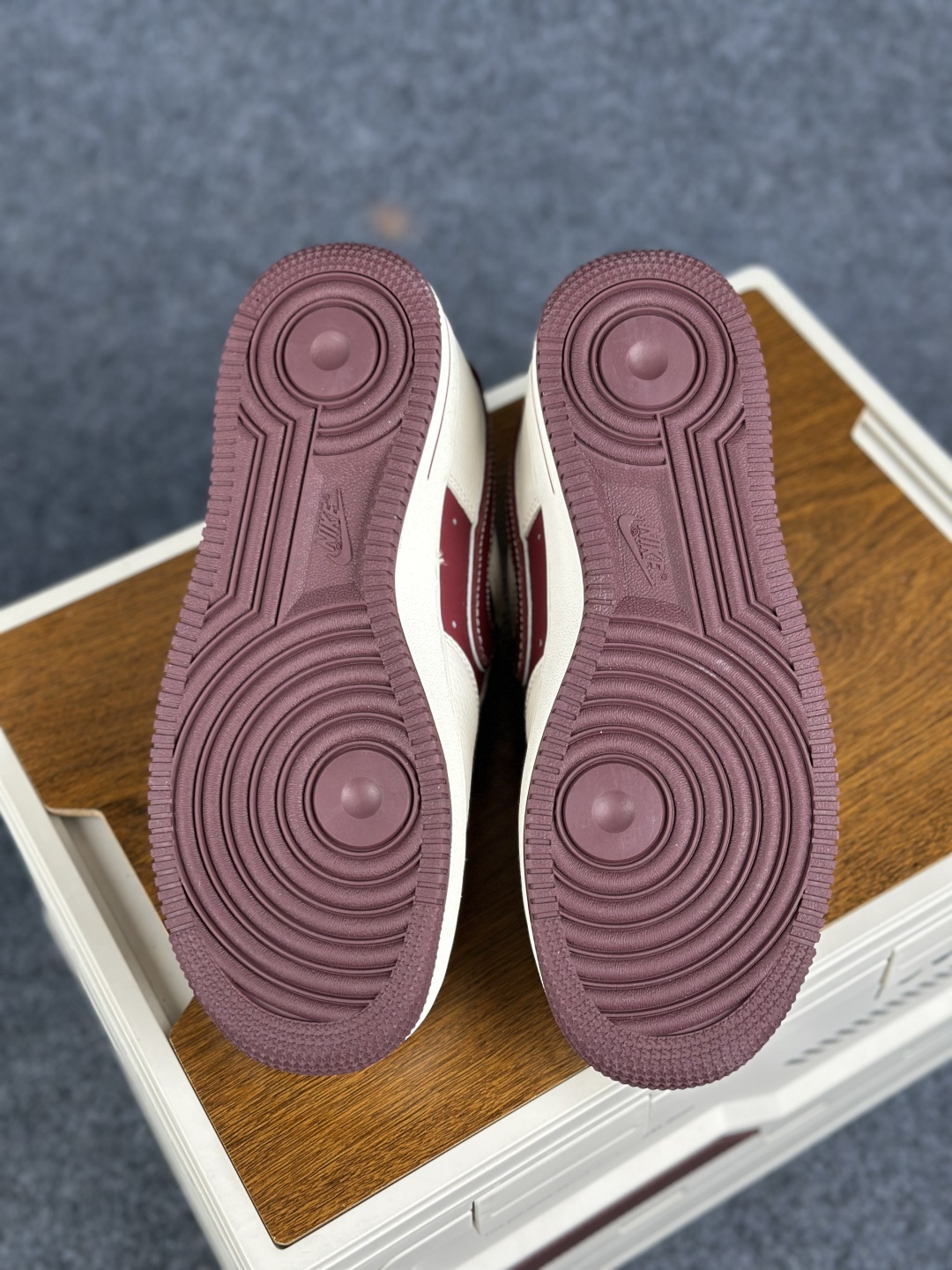 纯原上新 Nike Air Force 1 Low 耐克 空军一号低帮 DIY定制联名款 SS1979-020-Top High Quatity Cheap Sneakers Fashion Clothing Clothes Bags handbags Shoes of all Brand wholesale With The best Quality And Beautiful Price from China Factory Chinese suppliers wholesaler seller 纯原上新 Nike Air Force 1 Low 耐克 空军一号低帮 DIY定制联名款 SS1979-020