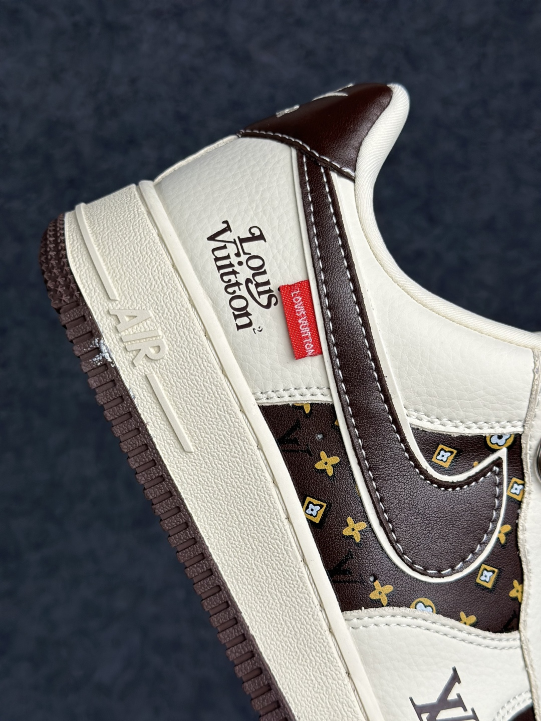 310 纯原上新 Nike Air Force 1 Low 耐克 空军一号低帮 DIY定制联名款 KL1688-007-Chinese UA Cheap High Quatity Brand Clothes Bags handbags Sneakers wholesale wholesaler seller from China Factory suppliers Fashion Clothing Shoes best Quality Beautiful Price 310 纯原上新 Nike Air Force 1 Low 耐克 空军一号低帮 DIY定制联名款 KL1688-007