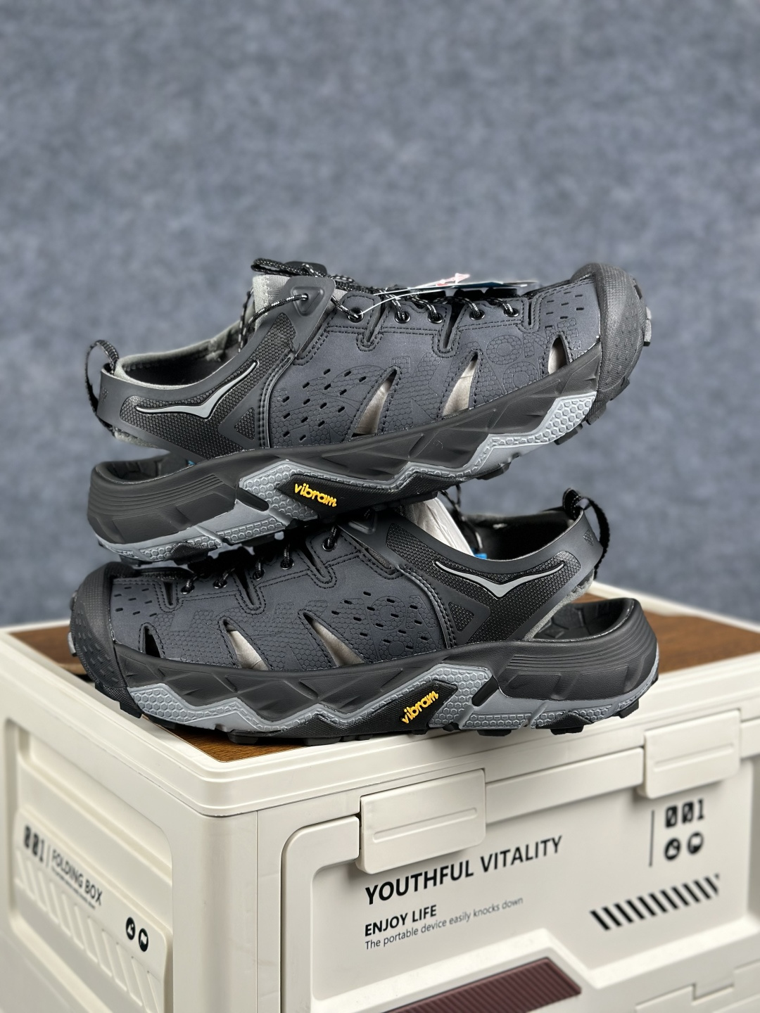 220 HOKA One One Vibram 轻量溯溪鞋 1016311-ATBC