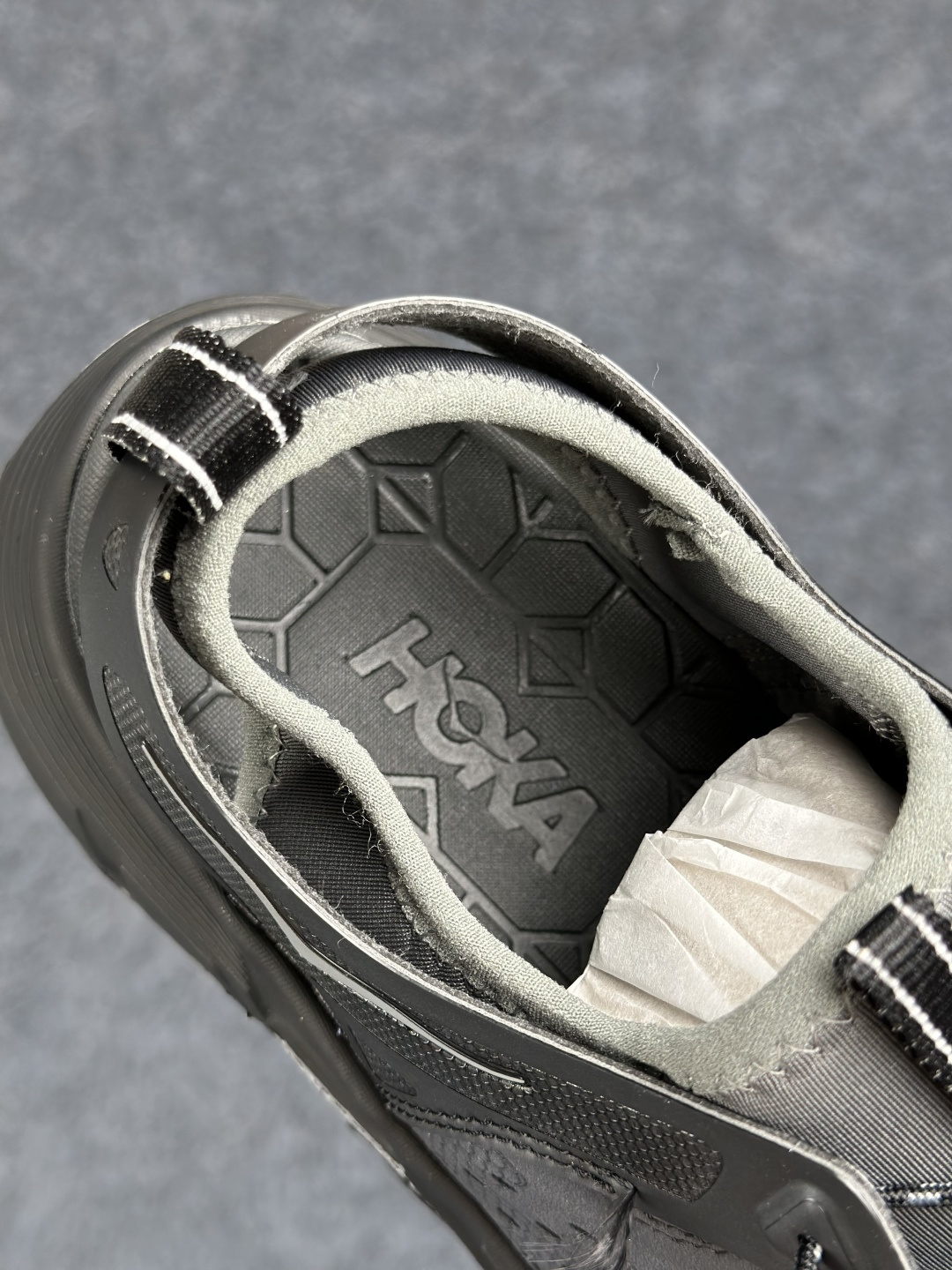 220 HOKA One One Vibram 轻量溯溪鞋 1016311-ATBC