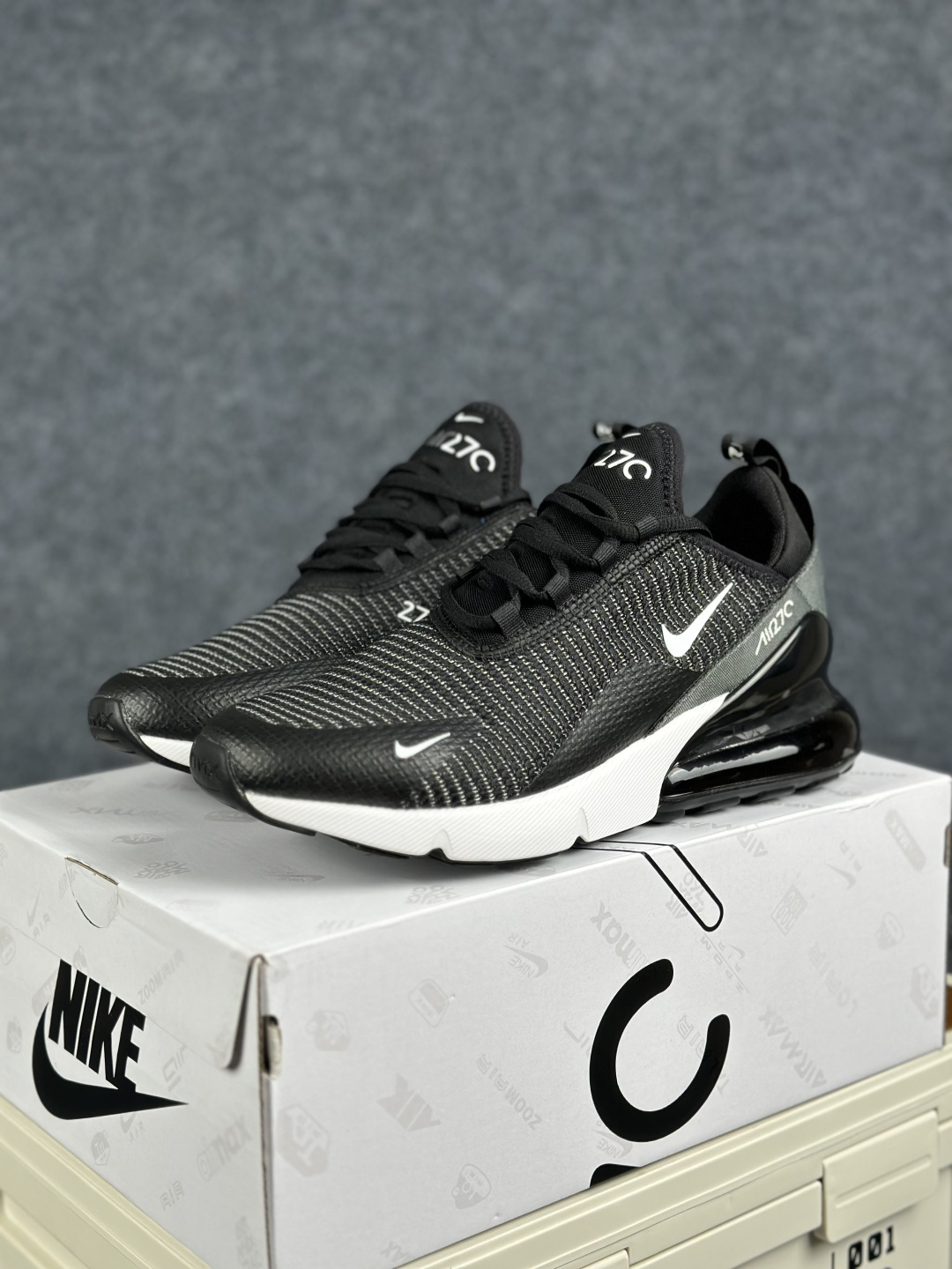 Nike Air Max 270 低帮气垫跑鞋 max270黑银钩 AQ9164-004-Top High Quatity Cheap Sneakers Fashion Clothing Clothes Bags handbags Shoes of all Brand wholesale With The best Quality And Beautiful Price from China Factory Chinese suppliers wholesaler seller Nike Air Max 270 低帮气垫跑鞋 max270黑银钩 AQ9164-004