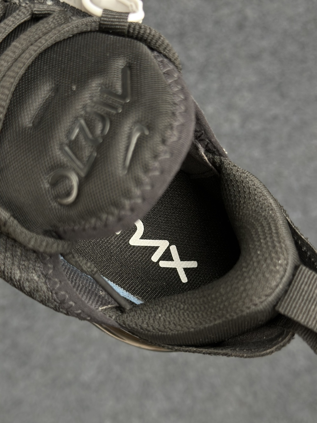Nike Air Max 270 低帮气垫跑鞋 max270黑银钩 AH8050-002-Top High Quatity Cheap Sneakers Fashion Clothing Clothes Bags handbags Shoes of all Brand wholesale With The best Quality And Beautiful Price from China Factory Chinese suppliers wholesaler seller Nike Air Max 270 低帮气垫跑鞋 max270黑银钩 AH8050-002