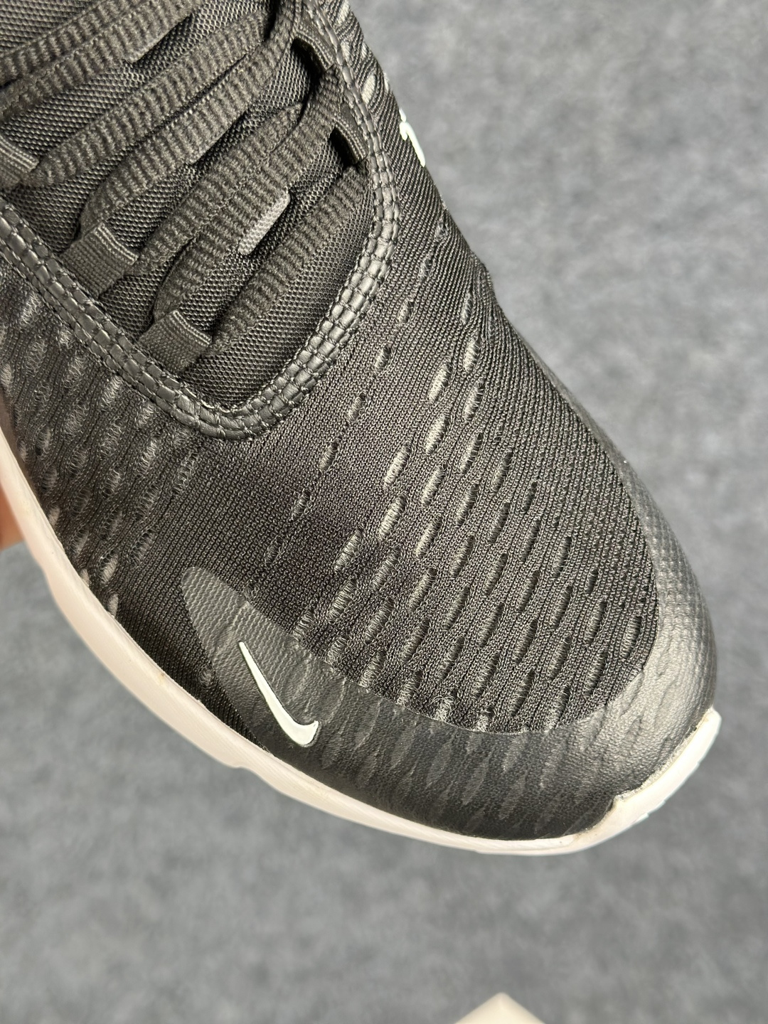 Nike Air Max 270 低帮气垫跑鞋 max270黑银钩 AH8050-002-Top High Quatity Cheap Sneakers Fashion Clothing Clothes Bags handbags Shoes of all Brand wholesale With The best Quality And Beautiful Price from China Factory Chinese suppliers wholesaler seller Nike Air Max 270 低帮气垫跑鞋 max270黑银钩 AH8050-002