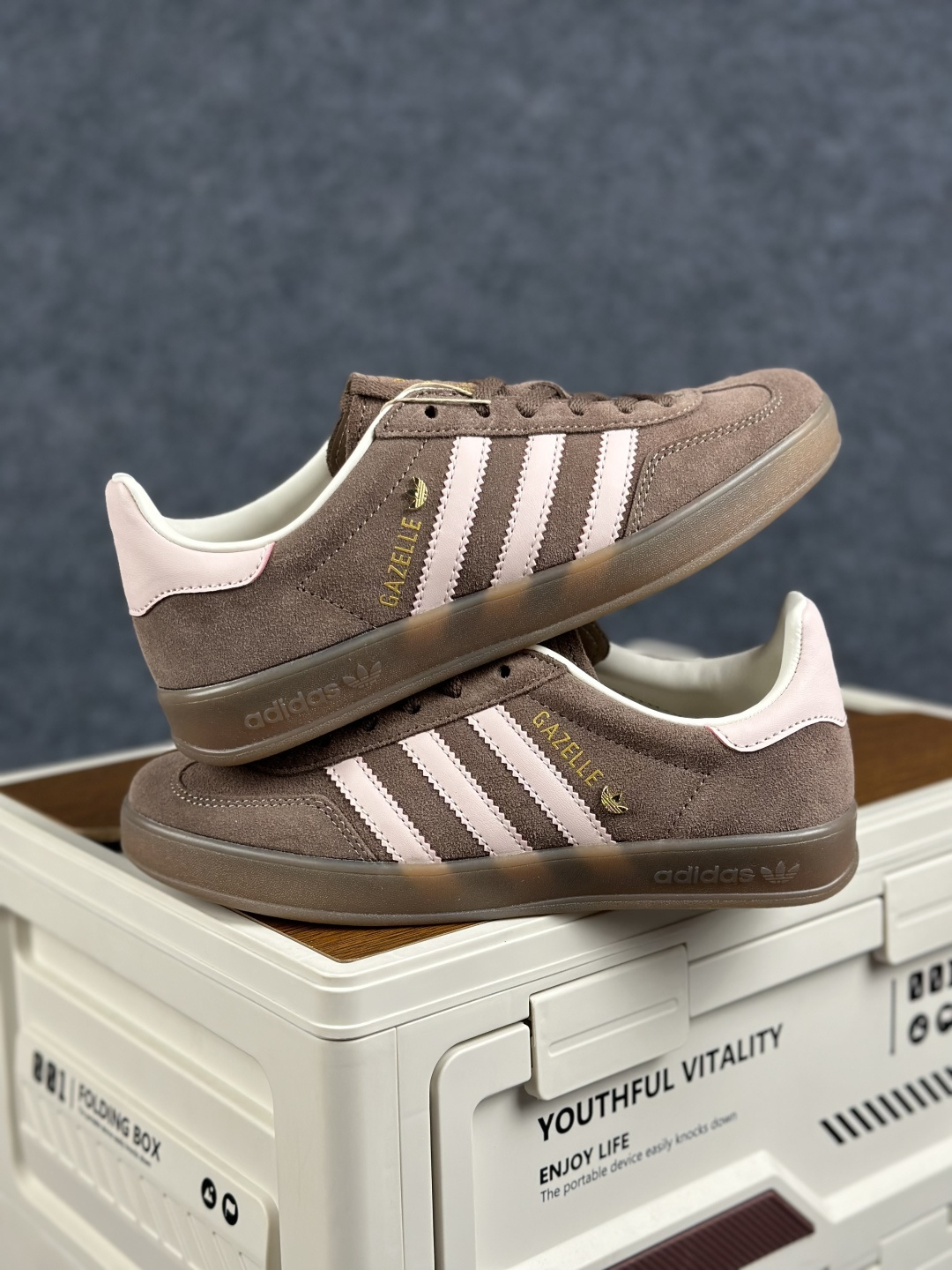 Adidas Originals Samba 阿迪达斯三叶草 桑巴舞系列绅士德训足球风百搭低帮休闲运动板鞋 JR2431-Top High Quatity Cheap Sneakers Fashion Clothing Clothes Bags handbags Shoes of all Brand wholesale With The best Quality And Beautiful Price from China Factory Chinese suppliers wholesaler seller Adidas Originals Samba 阿迪达斯三叶草 桑巴舞系列绅士德训足球风百搭低帮休闲运动板鞋 JR2431