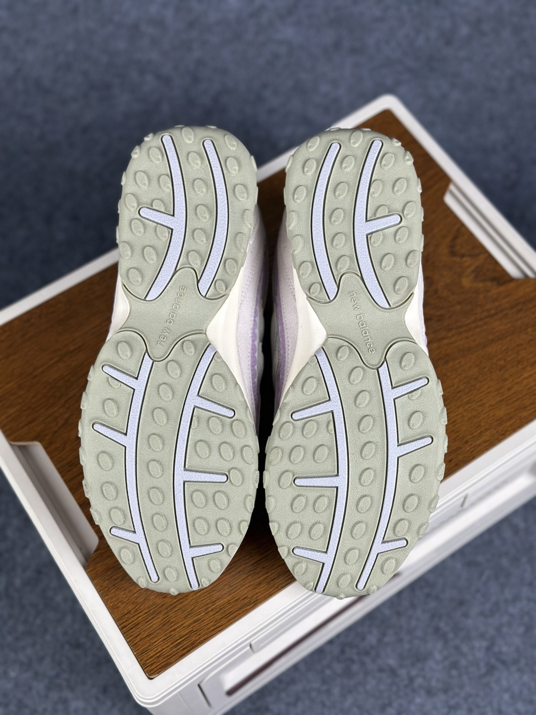 New Balance 新百伦204 老爹跑步鞋 U204L6A6-D-Top High Quatity Cheap Sneakers Fashion Clothing Clothes Bags handbags Shoes of all Brand wholesale With The best Quality And Beautiful Price from China Factory Chinese suppliers wholesaler seller New Balance 新百伦204 老爹跑步鞋 U204L6A6-D