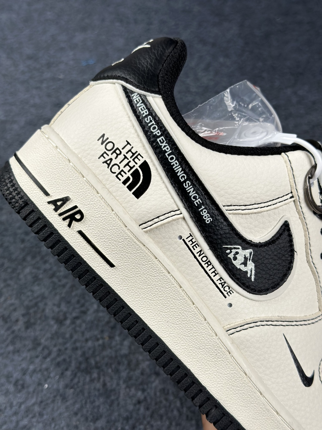 TNF x Air Force 1 Low 米白黑 DD1982-343-Top High Quatity Cheap Sneakers Fashion Clothing Clothes Bags handbags Shoes of all Brand wholesale With The best Quality And Beautiful Price from China Factory Chinese suppliers wholesaler seller TNF x Air Force 1 Low 米白黑 DD1982-343