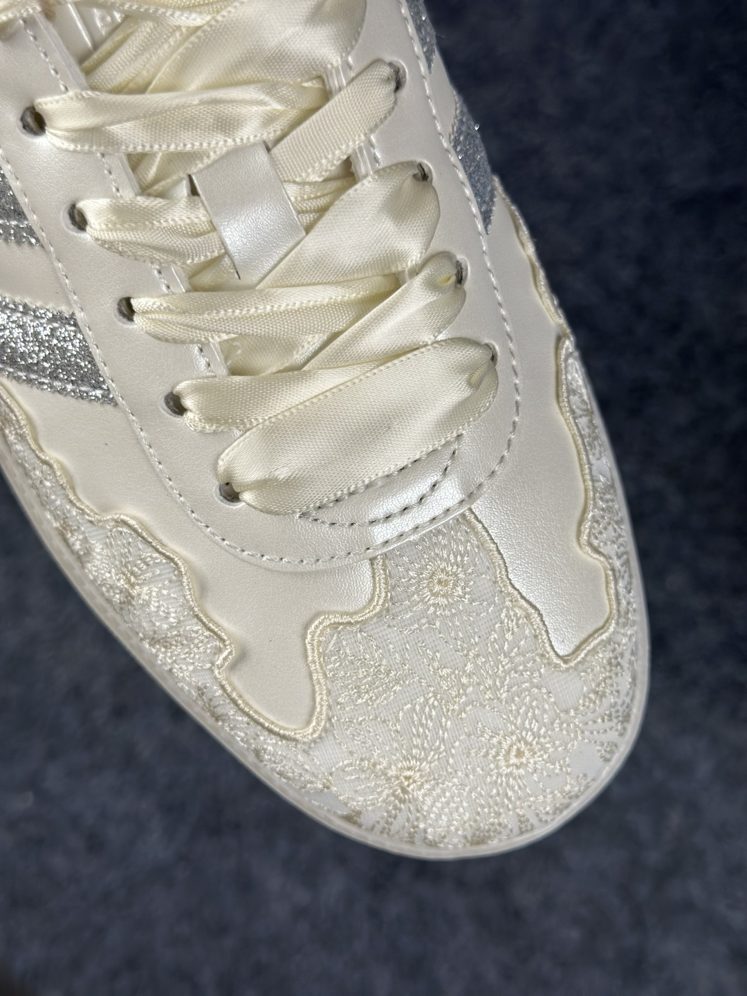 HZ版Adidas Originals Samba 阿迪达斯三叶草 桑巴舞系列绅士德训足球风百搭低帮休闲运动板鞋 HP3658-Top High Quatity Cheap Sneakers Fashion Clothing Clothes Bags handbags Shoes of all Brand wholesale With The best Quality And Beautiful Price from China Factory Chinese suppliers wholesaler seller HZ版Adidas Originals Samba 阿迪达斯三叶草 桑巴舞系列绅士德训足球风百搭低帮休闲运动板鞋 HP3658