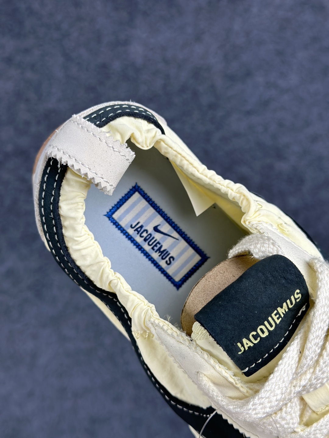 Jacquemus x Nike Moon Shoe SP 网红薄底低帮生活休闲鞋 HV8547-700-Top High Quatity Cheap Sneakers Fashion Clothing Clothes Bags handbags Shoes of all Brand wholesale With The best Quality And Beautiful Price from China Factory Chinese suppliers wholesaler seller Jacquemus x Nike Moon Shoe SP 网红薄底低帮生活休闲鞋 HV8547-700