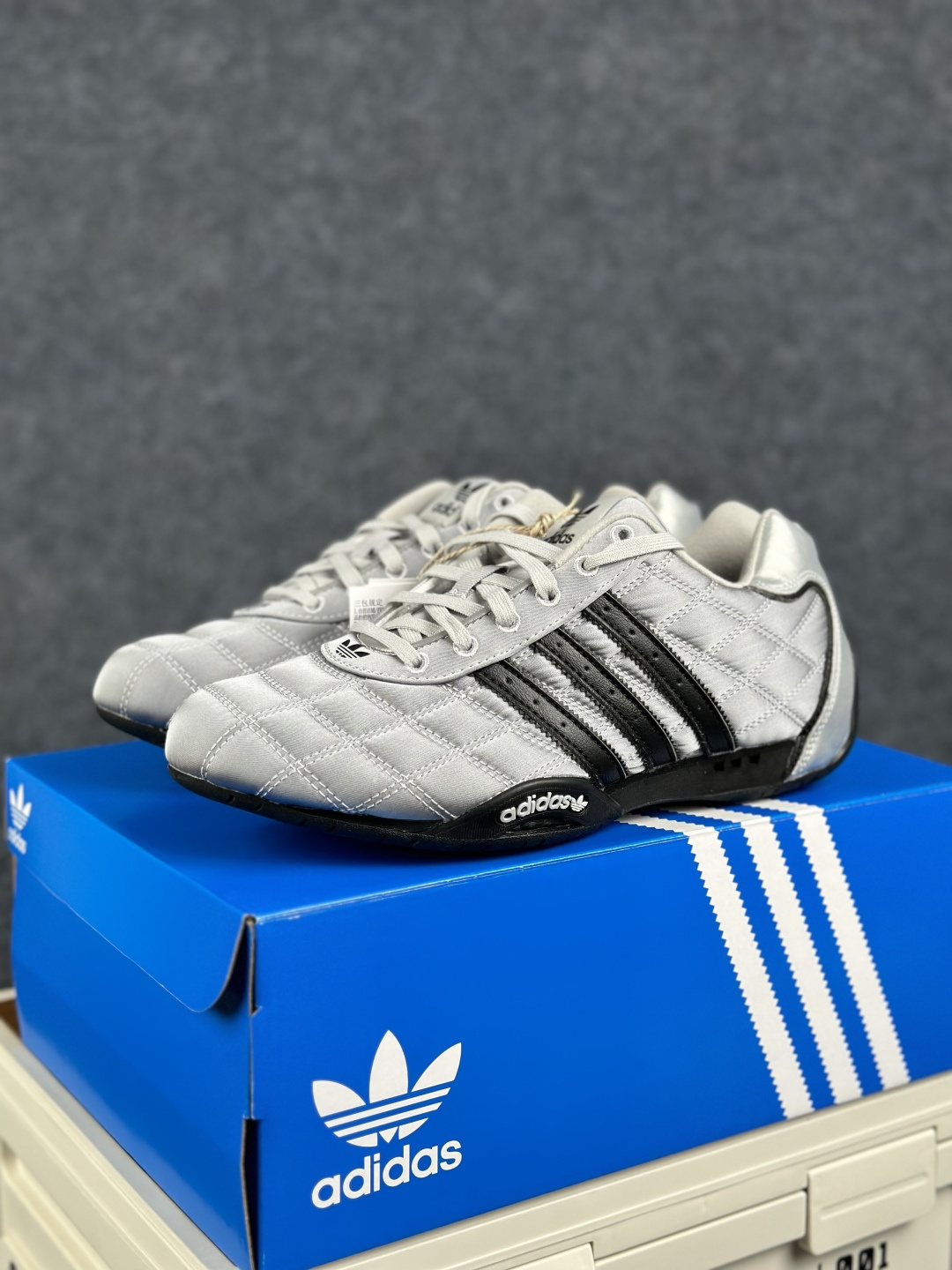 Adidas Originals Adiracer Lo 阿迪达斯潮流防滑耐磨休闲跑步鞋 JS0284-Top High Quatity Cheap Sneakers Fashion Clothing Clothes Bags handbags Shoes of all Brand wholesale With The best Quality And Beautiful Price from China Factory Chinese suppliers wholesaler seller Adidas Originals Adiracer Lo 阿迪达斯潮流防滑耐磨休闲跑步鞋 JS0284