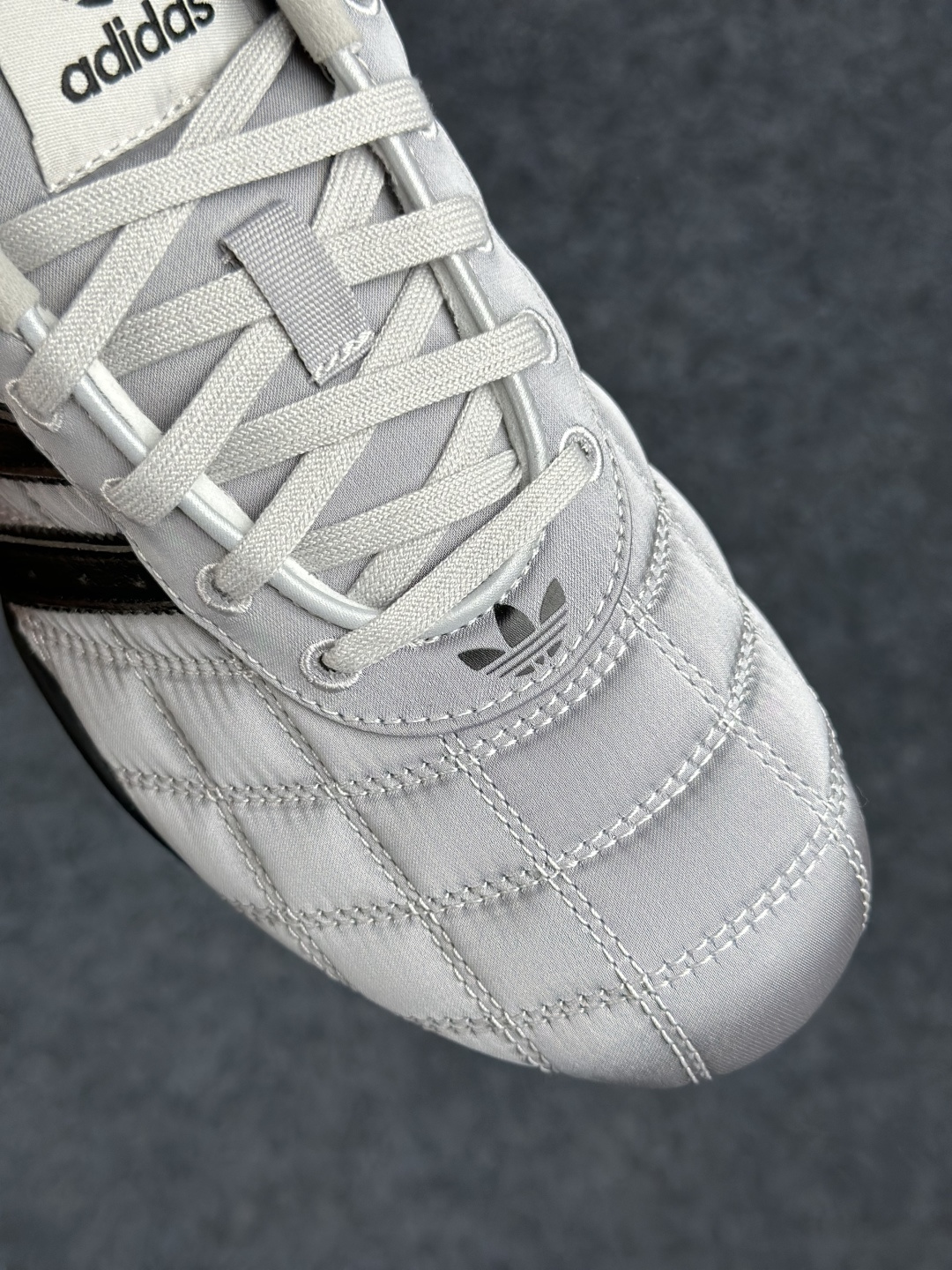 Adidas Originals Adiracer Lo 阿迪达斯潮流防滑耐磨休闲跑步鞋 JS0284-Top High Quatity Cheap Sneakers Fashion Clothing Clothes Bags handbags Shoes of all Brand wholesale With The best Quality And Beautiful Price from China Factory Chinese suppliers wholesaler seller Adidas Originals Adiracer Lo 阿迪达斯潮流防滑耐磨休闲跑步鞋 JS0284