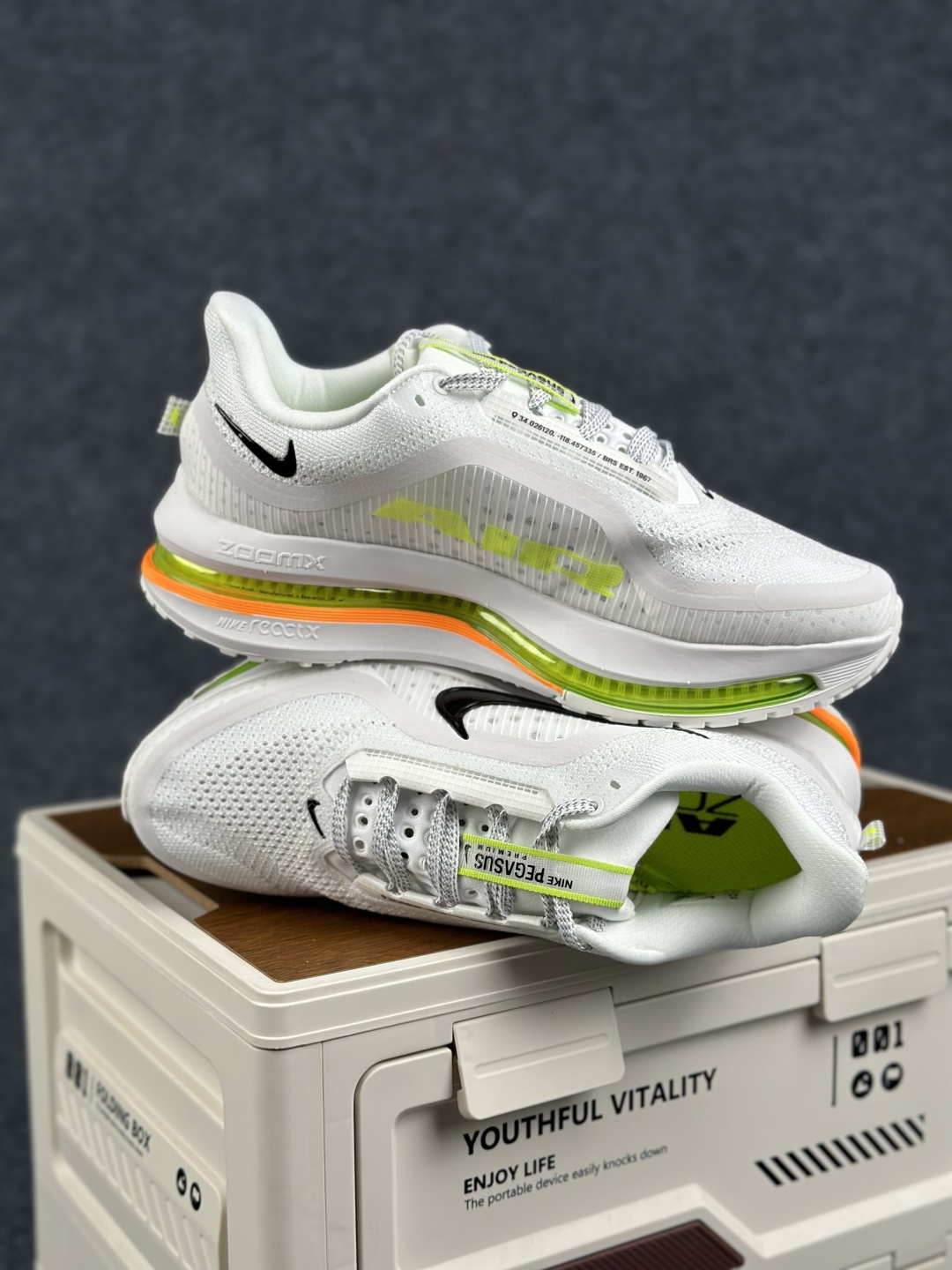 Nike Air Zoom Pegasus Premium 耐克网面全掌气垫缓震跑鞋 HQ2592-105-Top High Quatity Cheap Sneakers Fashion Clothing Clothes Bags handbags Shoes of all Brand wholesale With The best Quality And Beautiful Price from China Factory Chinese suppliers wholesaler seller Nike Air Zoom Pegasus Premium 耐克网面全掌气垫缓震跑鞋 HQ2592-105