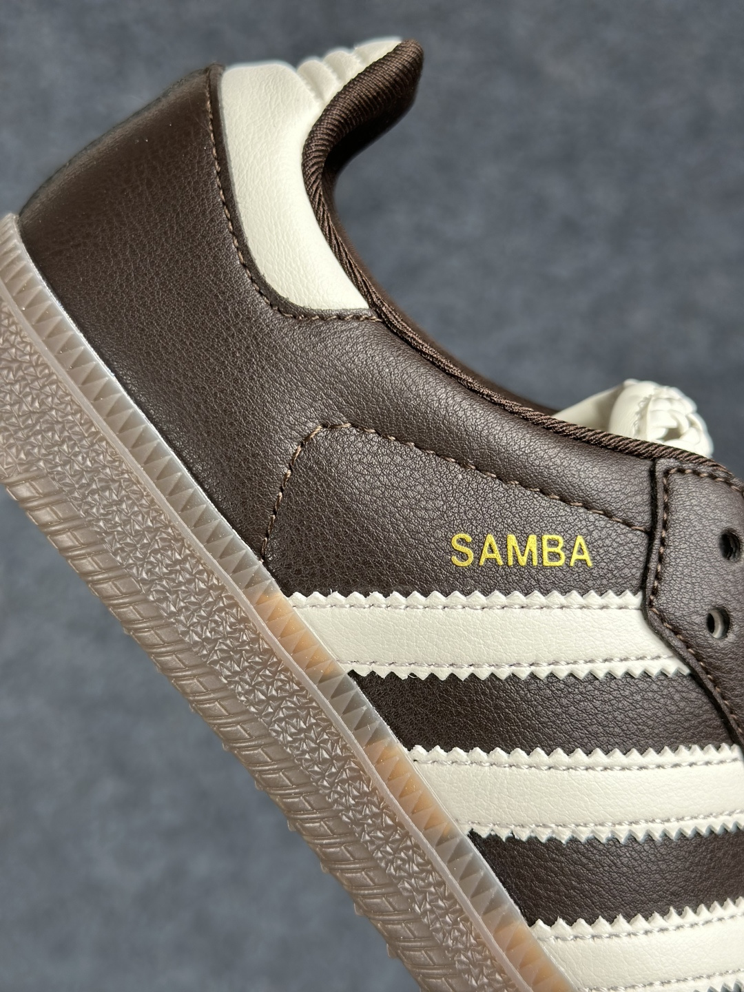 Adidas Originals Samba 阿迪达斯三叶草 桑巴舞系列绅士德训足球风百搭低帮休闲运动板鞋 IH3982-Top High Quatity Cheap Sneakers Fashion Clothing Clothes Bags handbags Shoes of all Brand wholesale With The best Quality And Beautiful Price from China Factory Chinese suppliers wholesaler seller Adidas Originals Samba 阿迪达斯三叶草 桑巴舞系列绅士德训足球风百搭低帮休闲运动板鞋 IH3982