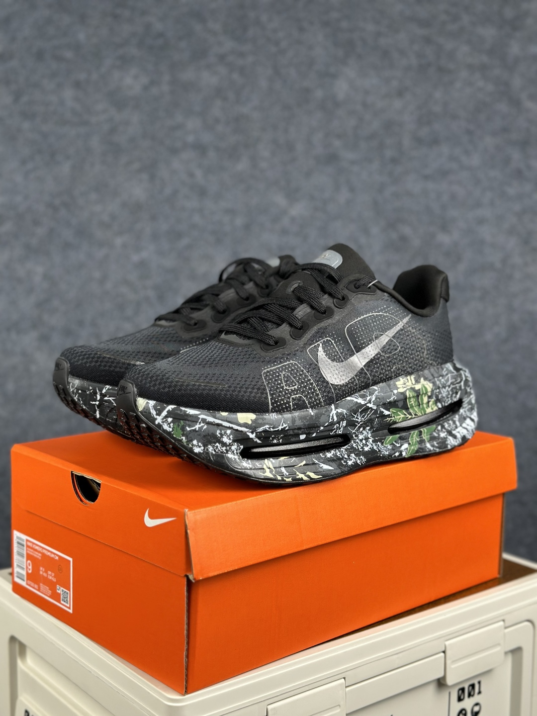 Nike Vomero Premium 低帮跑步鞋黑色 IO7325-001-Top High Quatity Cheap Sneakers Fashion Clothing Clothes Bags handbags Shoes of all Brand wholesale With The best Quality And Beautiful Price from China Factory Chinese suppliers wholesaler seller Nike Vomero Premium 低帮跑步鞋黑色 IO7325-001